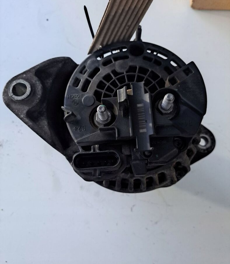 Bosch ALTERNATOR ORYGINAŁ VOLVO FH 4 FM 4 D13K 150A 21257552 - Generatorius - Sunkvežimis: foto 2 Bosch ALTERNATOR ORYGINAŁ VOLVO FH 4 FM 4 D13K 150A 21257552 - Generatorius - Sunkvežimis: foto 2