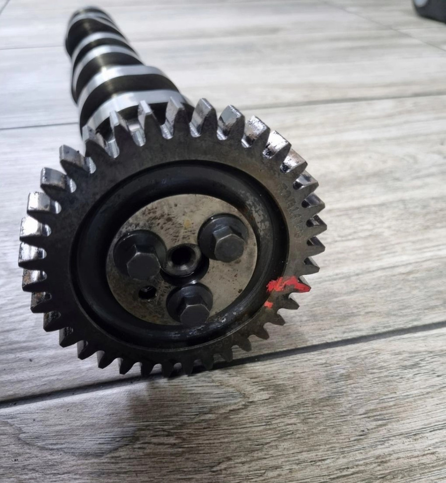 DEUTZ 04901003 04902099 TCD2013L64V - Paskirstymo velenas: foto 2 DEUTZ 04901003 04902099 TCD2013L64V - Paskirstymo velenas: foto 2