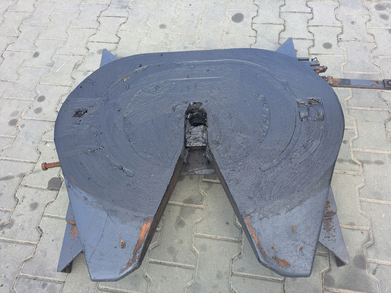 JOST SIODŁO JOST 140 MM WSPORNIK VOLVO FH FM - Balno - Sunkvežimis: foto 3 JOST SIODŁO JOST 140 MM WSPORNIK VOLVO FH FM - Balno - Sunkvežimis: foto 3