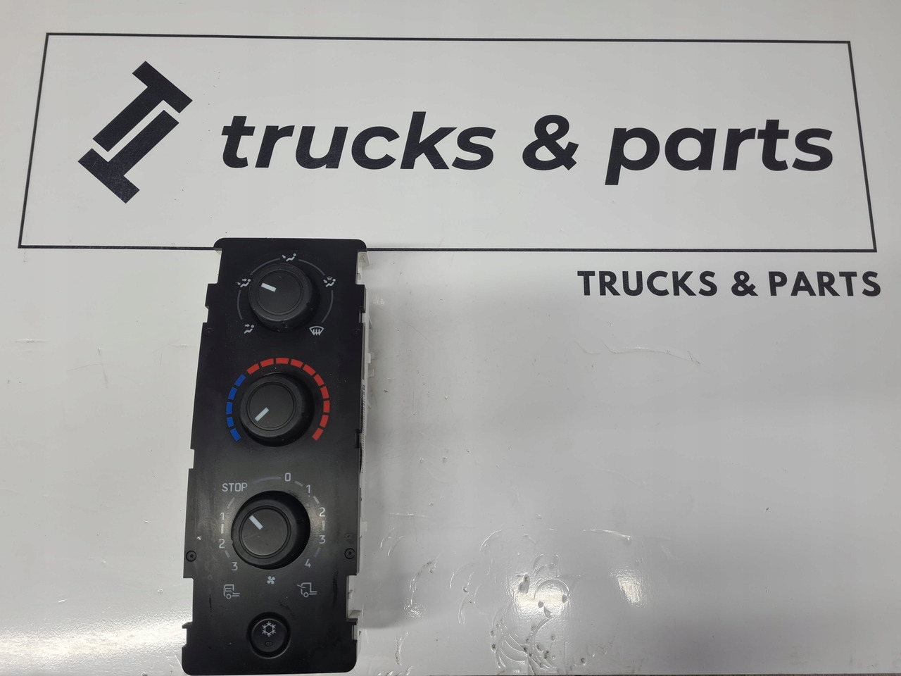 PANEL KLIMATYZACJI NAWIEWU RENAULT DXI LIFT GAMA D WIDE VOLVO FL FE LIFT - Šildymas/ Ventiliacija: foto 2 PANEL KLIMATYZACJI NAWIEWU RENAULT DXI LIFT GAMA D WIDE VOLVO FL FE LIFT - Šildymas/ Ventiliacija: foto 2