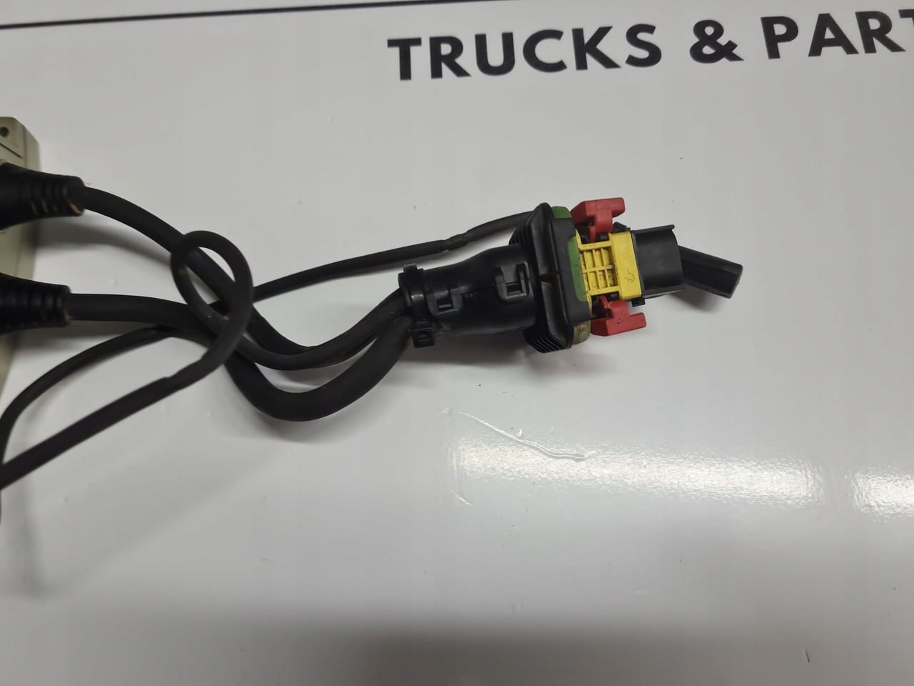 RENAULT REGULATOR NAPIĘCIA AKUMULATORA RENAULT GAMA RANGE T EVO - Elektros sistema - Sunkvežimis: foto 3 RENAULT REGULATOR NAPIĘCIA AKUMULATORA RENAULT GAMA RANGE T EVO - Elektros sistema - Sunkvežimis: foto 3