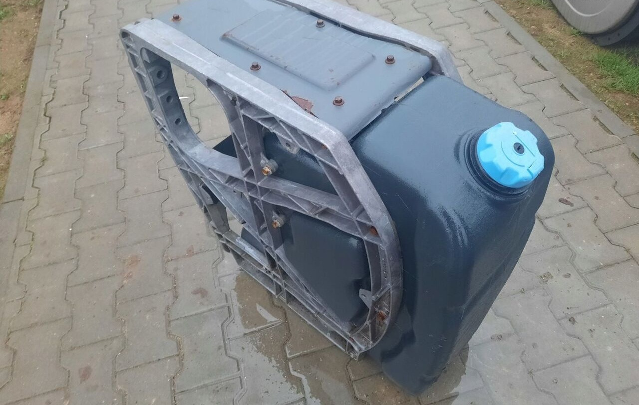 Renault GAMA - AdBlue bakas - Sunkvežimis: foto 1 Renault GAMA - AdBlue bakas - Sunkvežimis: foto 1