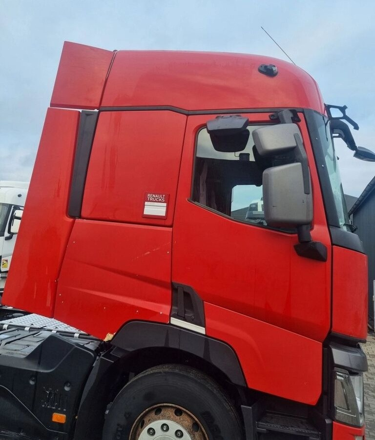 Renault KOMPLETNA GAMA T RANGE EURO 6 Renault RENAULT GAMA T RANGE ŚREDNIA KABINA. - Kabina - Sunkvežimis: foto 4 Renault KOMPLETNA GAMA T RANGE EURO 6 Renault RENAULT GAMA T RANGE ŚREDNIA KABINA. - Kabina - Sunkvežimis: foto 4