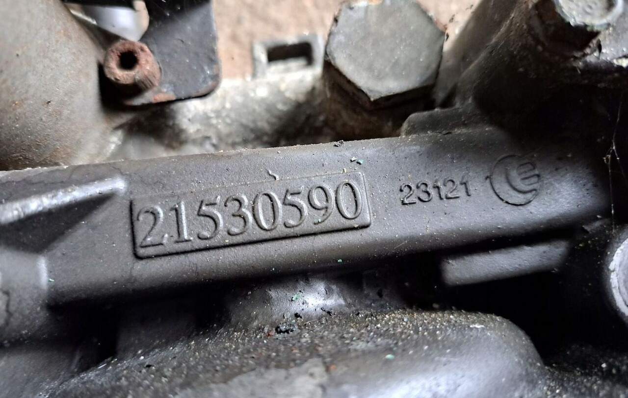 Renault PODSTAWA FILTRÓW OLEJU VOLVO FM RENAULT PREMIUM DXI LIFT 21530590 - Alyvos filtras - Sunkvežimis: foto 2 Renault PODSTAWA FILTRÓW OLEJU VOLVO FM RENAULT PREMIUM DXI LIFT 21530590 - Alyvos filtras - Sunkvežimis: foto 2