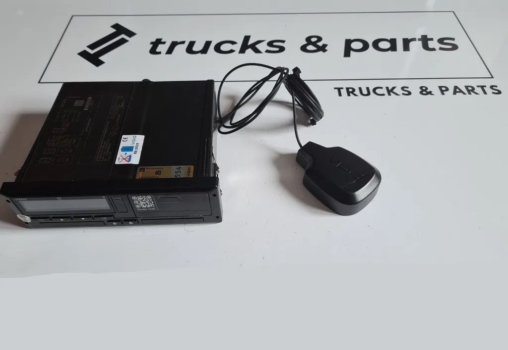 VDO 12V/24V R4.1 2024 ROK 2 GENERACJI - Tachografas: foto 1 VDO 12V/24V R4.1 2024 ROK 2 GENERACJI - Tachografas: foto 1