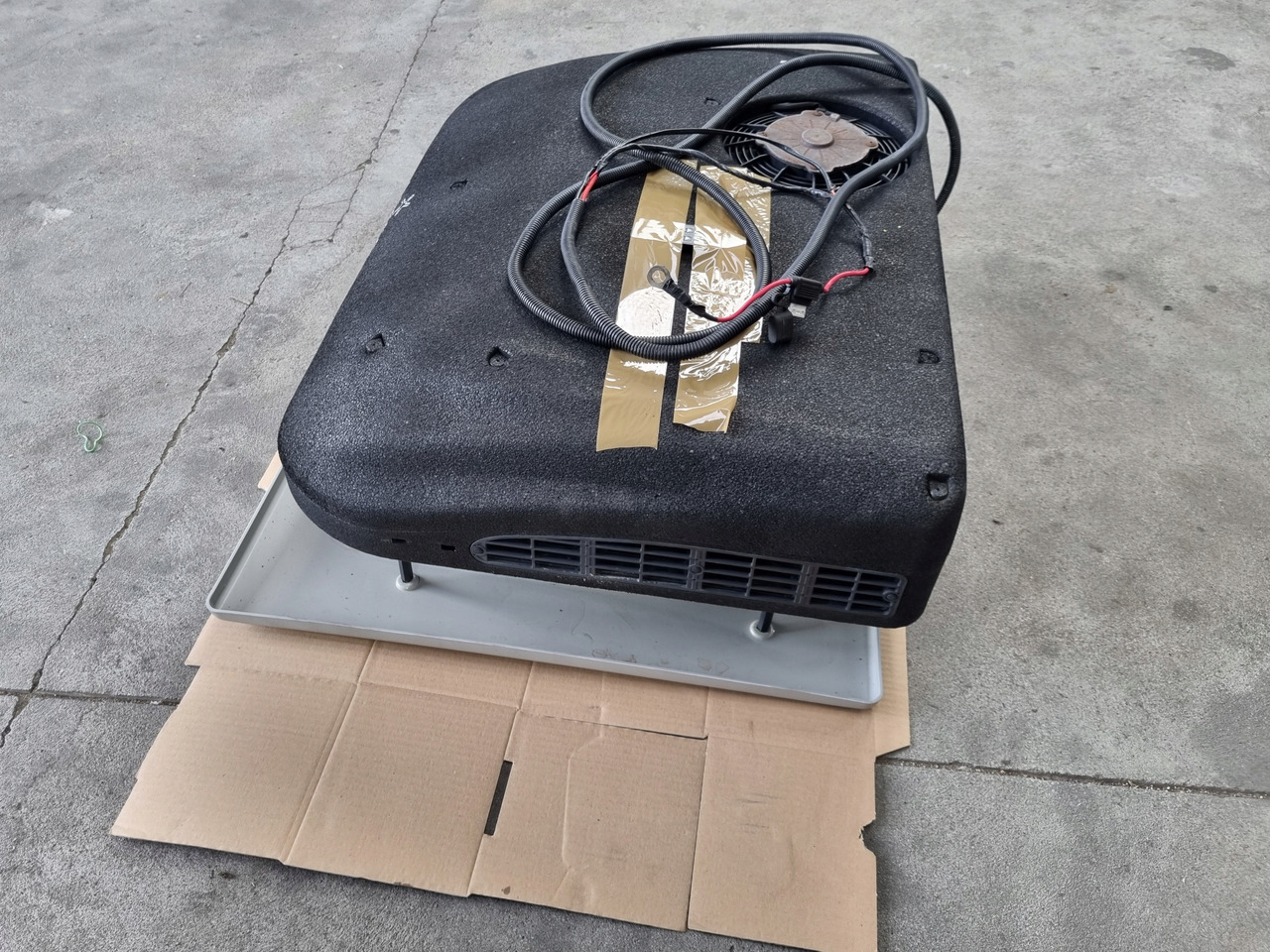 VIESA KLIMATYZACJA POSTOJOWA VIESA FORD F MAX 500 - Šildymas/ Ventiliacija - Sunkvežimis: foto 4 VIESA KLIMATYZACJA POSTOJOWA VIESA FORD F MAX 500 - Šildymas/ Ventiliacija - Sunkvežimis: foto 4