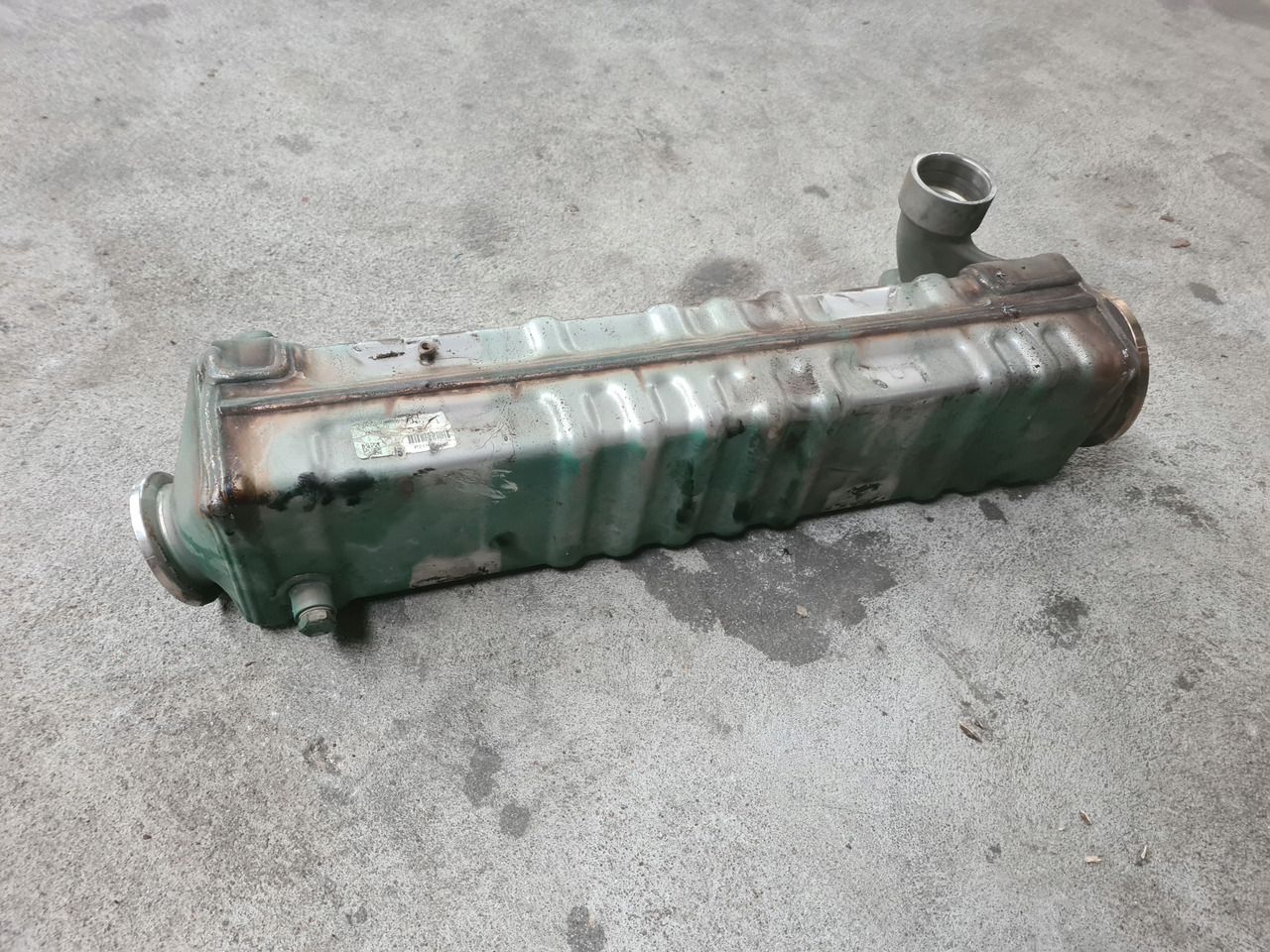 VOLVO 21944868 - EGR aušintuvas: foto 2 VOLVO 21944868 - EGR aušintuvas: foto 2