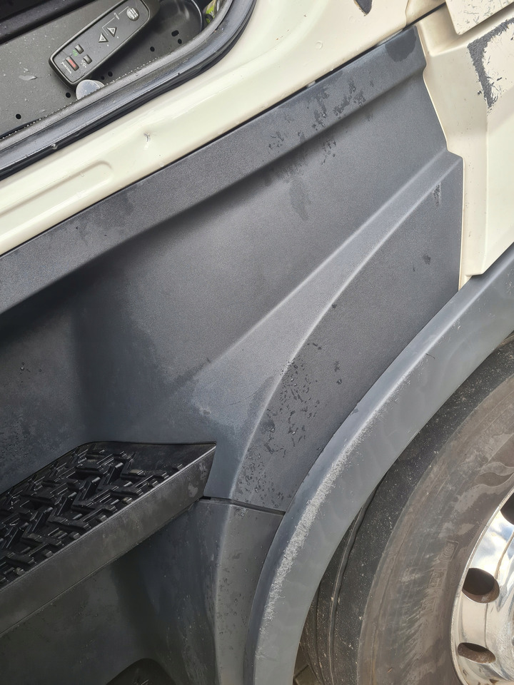 VOLVO STOPIEŃ STOPNICA KOMPLETNA LEWA STELAŻ ORYGINAŁ VOLVO FH 5 - Pamina - Sunkvežimis: foto 3 VOLVO STOPIEŃ STOPNICA KOMPLETNA LEWA STELAŻ ORYGINAŁ VOLVO FH 5 - Pamina - Sunkvežimis: foto 3