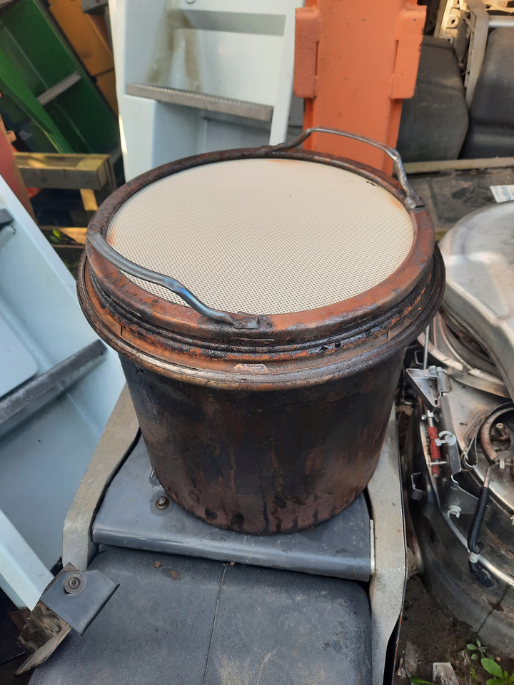 Volvo FILTR WKŁAD DPF RENAULT GAMA T RANGE FH 4 - Katalizatorius - Sunkvežimis: foto 1 Volvo FILTR WKŁAD DPF RENAULT GAMA T RANGE FH 4 - Katalizatorius - Sunkvežimis: foto 1