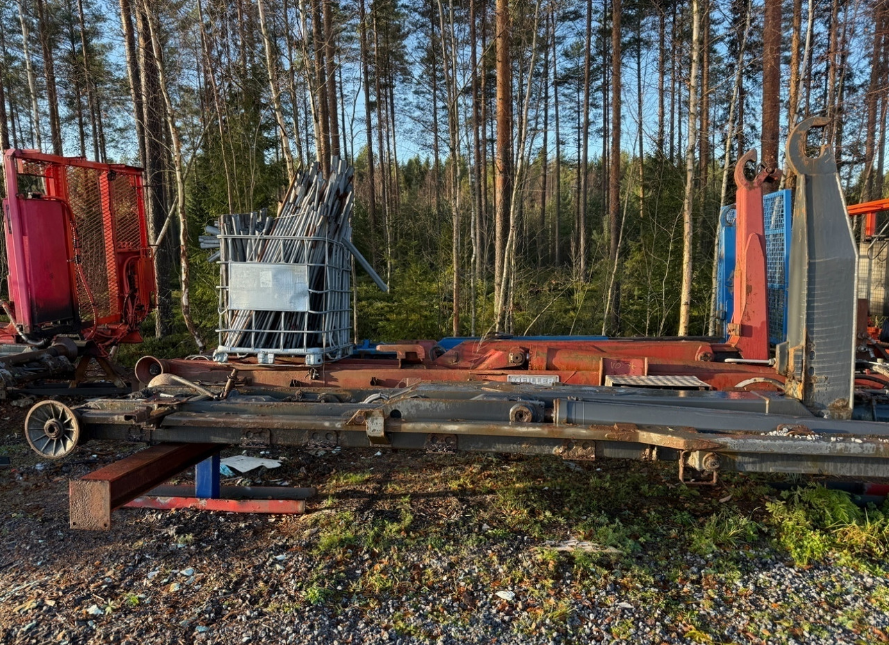 Koukkulaitteet ja vaijerilaitteet - Hook-lift sunkvežimis: foto 3 Koukkulaitteet ja vaijerilaitteet - Hook-lift sunkvežimis: foto 3