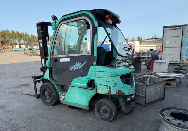 MitsubishiFD20N - Dyzelinis krautuvas: foto 5 MitsubishiFD20N - Dyzelinis krautuvas: foto 5