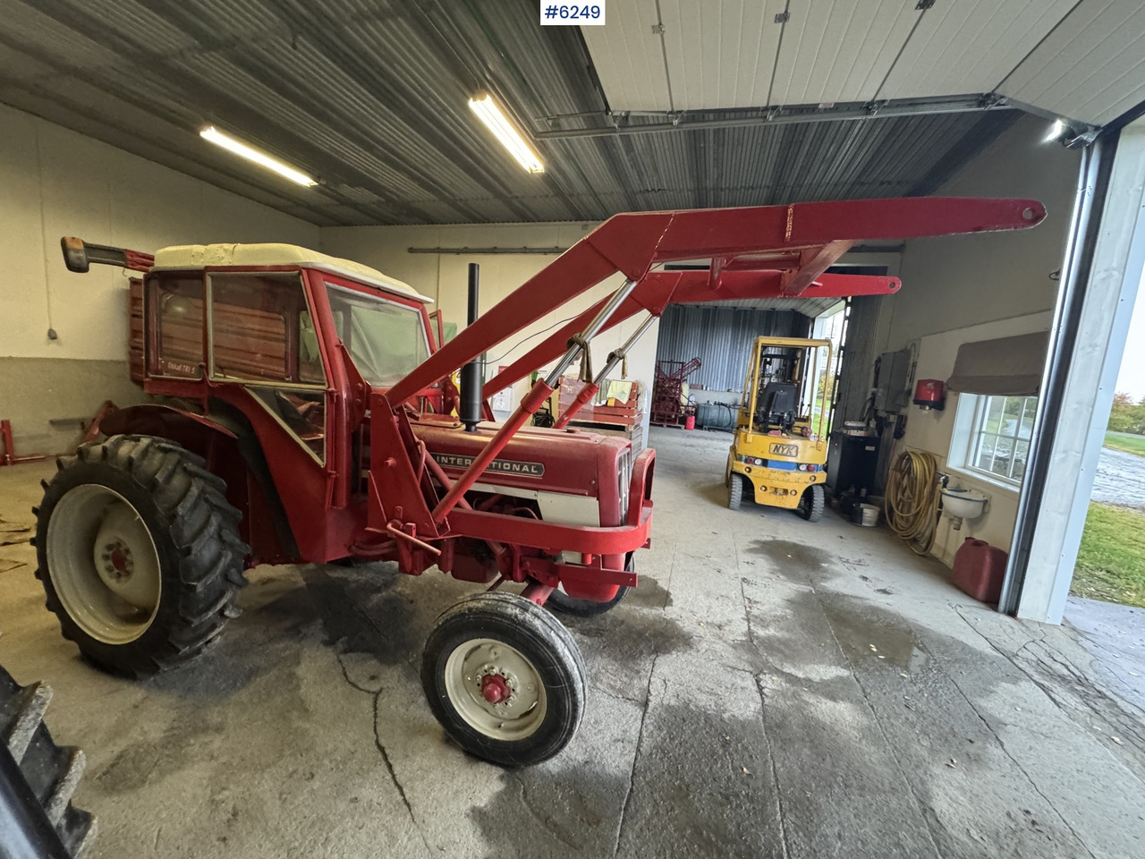 Traktorius 1973 International 444 w/ Bjørnerud loader and bucket. WATCH VIDEO: foto 9