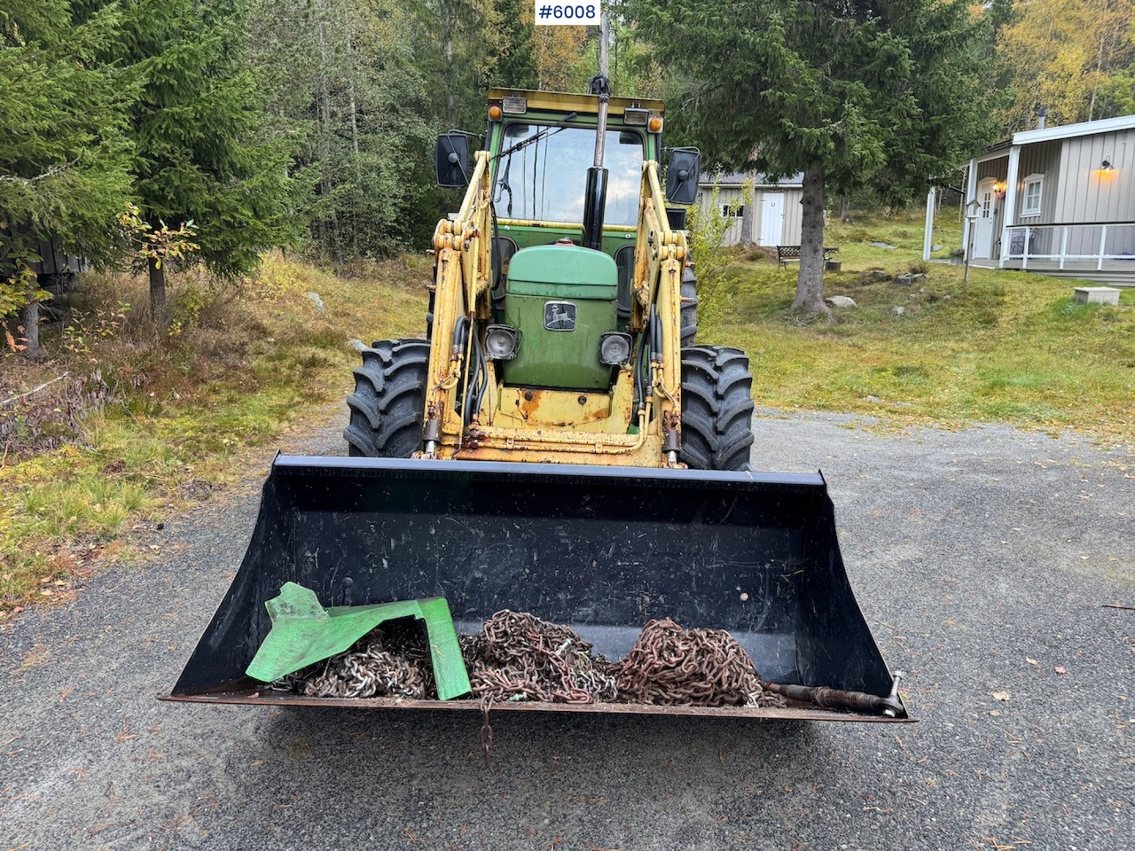 1977 John Deere 2030 w/ front loader, bucket and chains. - Traktorius: foto 3 1977 John Deere 2030 w/ front loader, bucket and chains. - Traktorius: foto 3