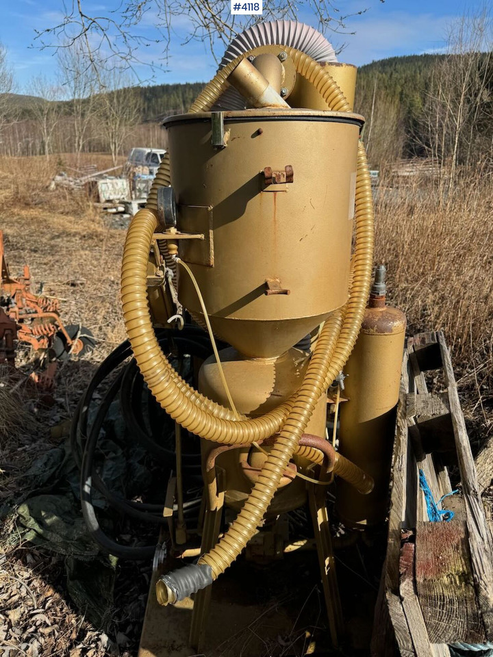 1979 Friedrich Goldmann sandblaster - Garažo įranga: foto 5 1979 Friedrich Goldmann sandblaster - Garažo įranga: foto 5