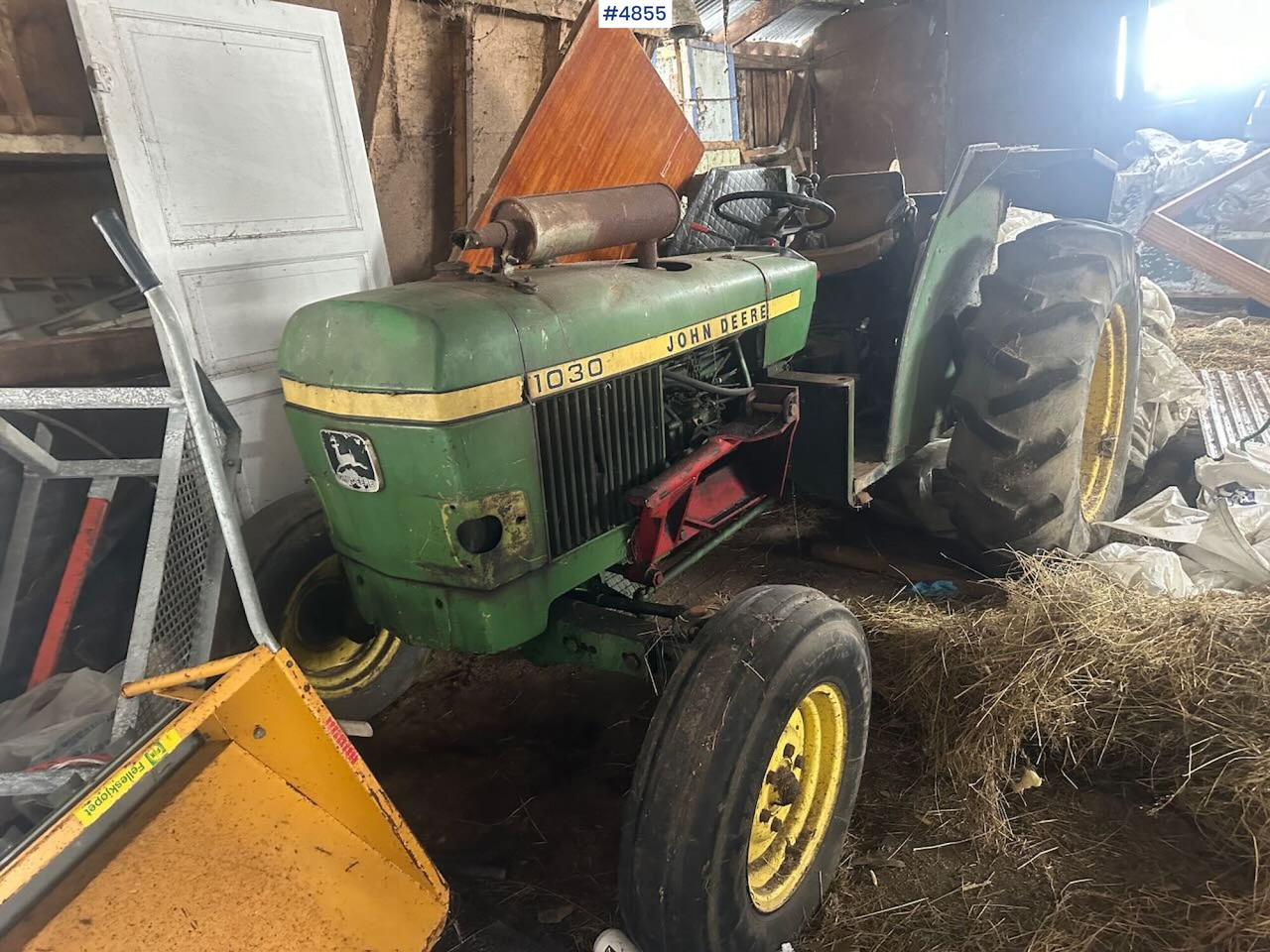 1980 John Deere 1030 tractor w/ twin deck and duun cabin. See hours. - Traktorius: foto 5 1980 John Deere 1030 tractor w/ twin deck and duun cabin. See hours. - Traktorius: foto 5