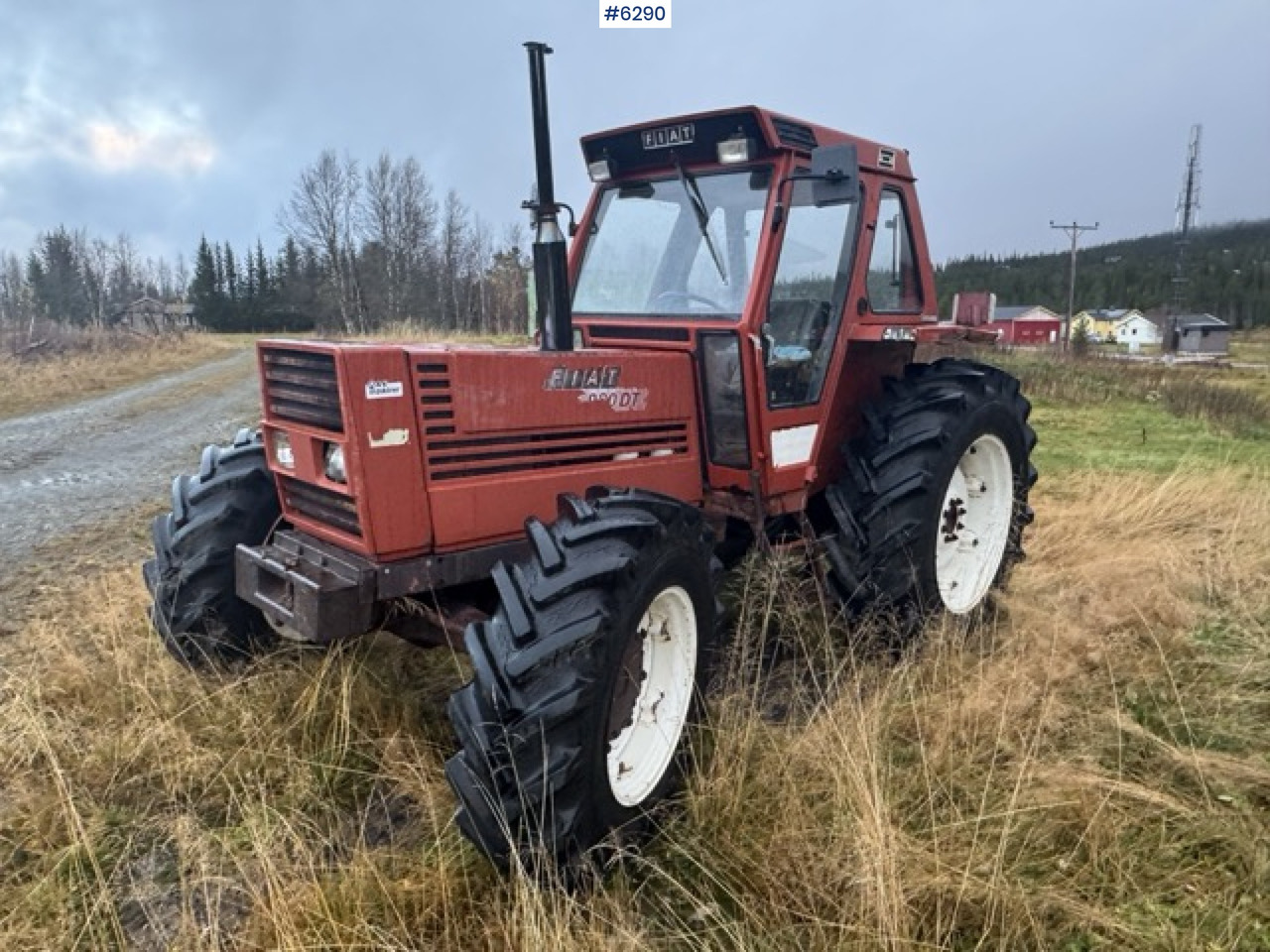 1983 Fiat 980DT 4x4. Repair Object - Traktorius: foto 1 1983 Fiat 980DT 4x4. Repair Object - Traktorius: foto 1