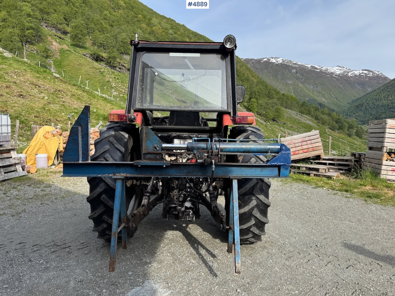 1986 Case International 585 - Traktorius: foto 4 1986 Case International 585 - Traktorius: foto 4