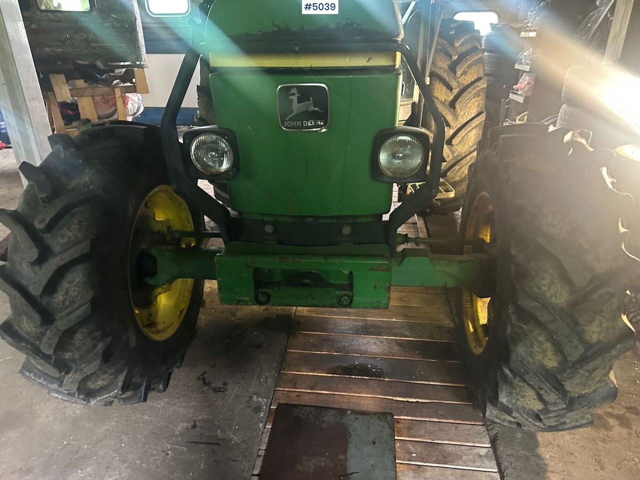 1987 John Deere 2850 Synchron w/ front loader - Traktorius: foto 5 1987 John Deere 2850 Synchron w/ front loader - Traktorius: foto 5