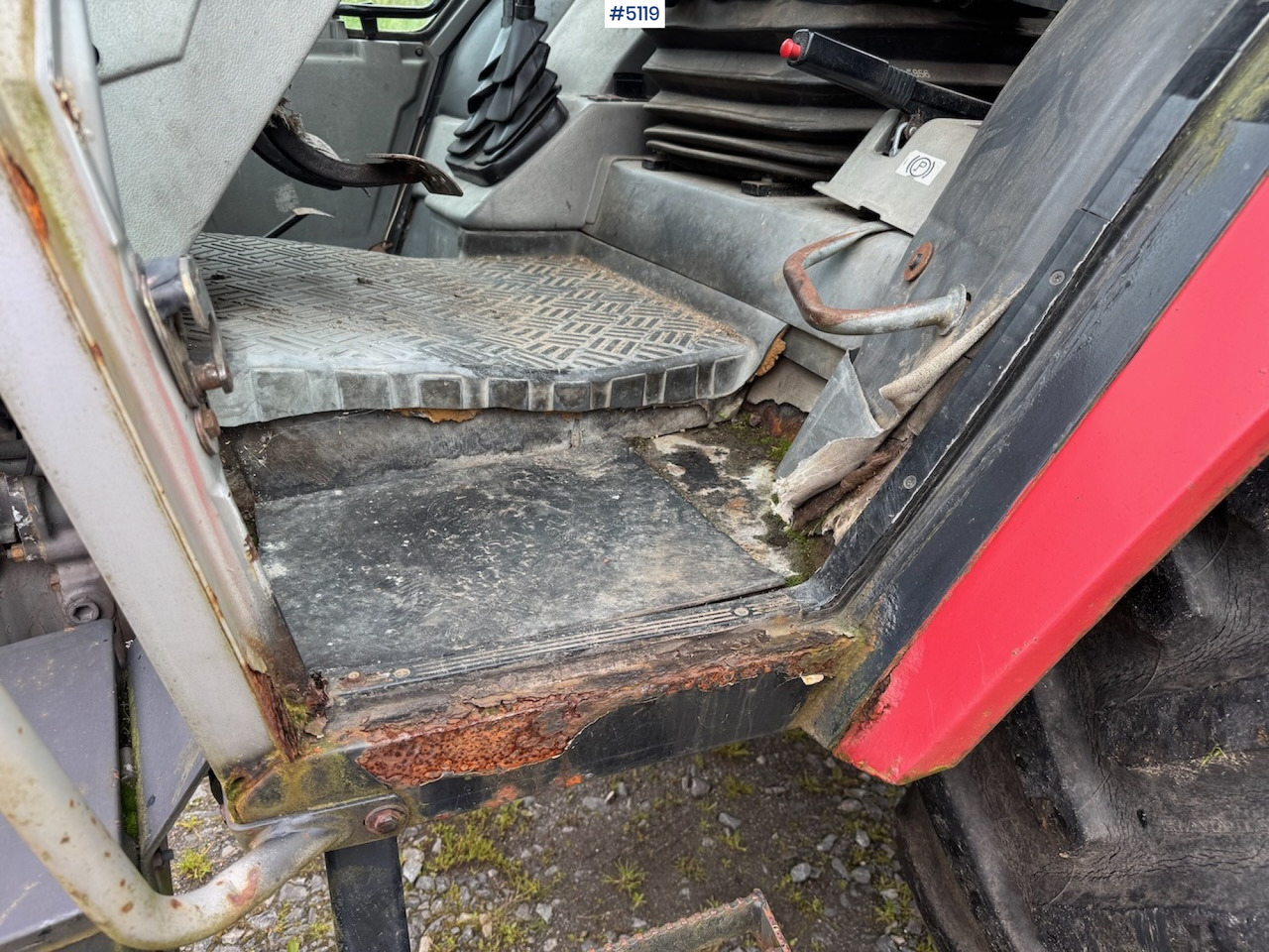 Traktorius 1987 Massey Ferguson 3050 Autotronic: foto 16