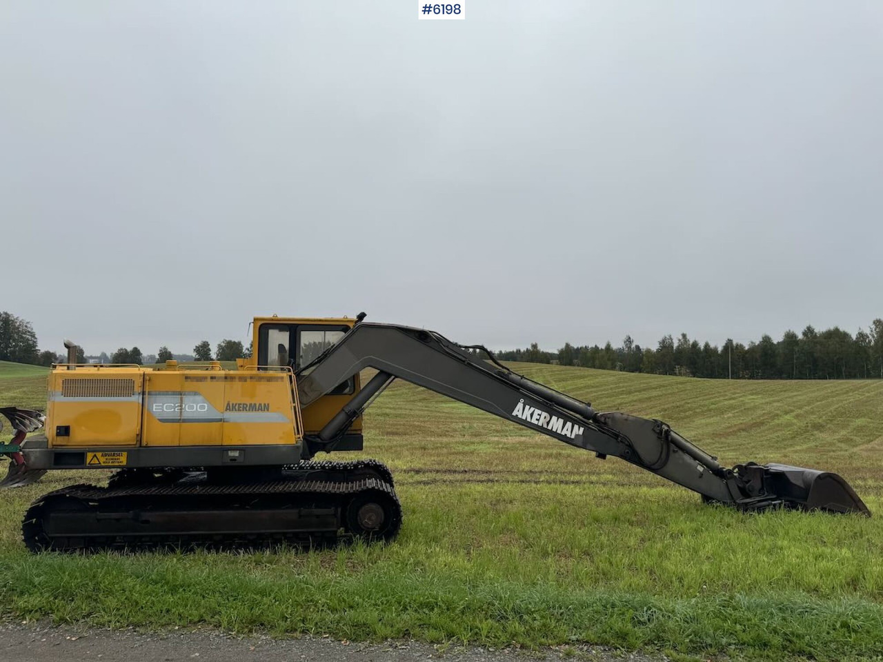 1993 Åkerman EC200 Tracked excavator w/ 2 buckets. New belts and sprocket. - Ekskavatorius: foto 2 1993 Åkerman EC200 Tracked excavator w/ 2 buckets. New belts and sprocket. - Ekskavatorius: foto 2