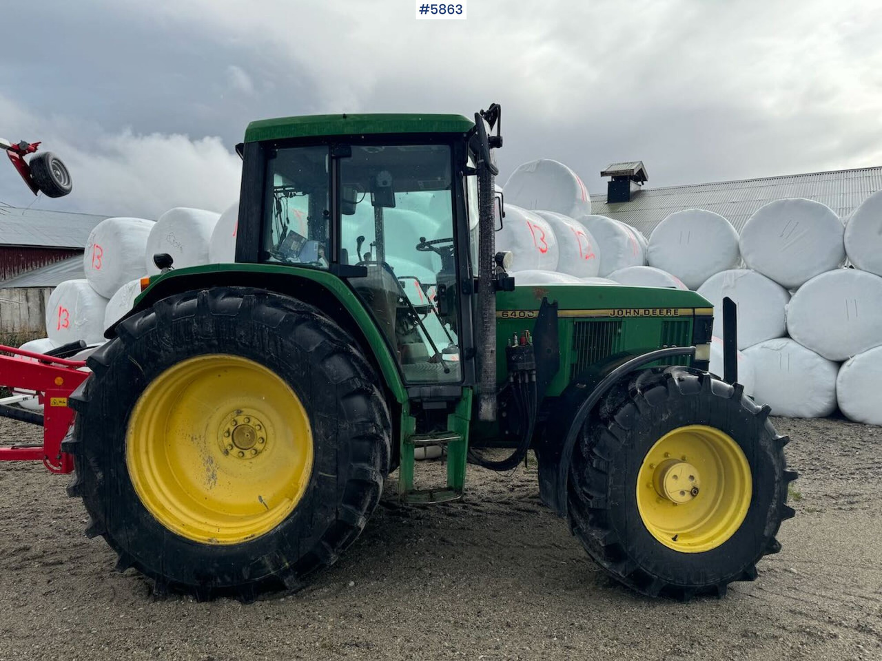 1996 John Deere 6400 4x4 w/ front loader. - Traktorius: foto 4 1996 John Deere 6400 4x4 w/ front loader. - Traktorius: foto 4