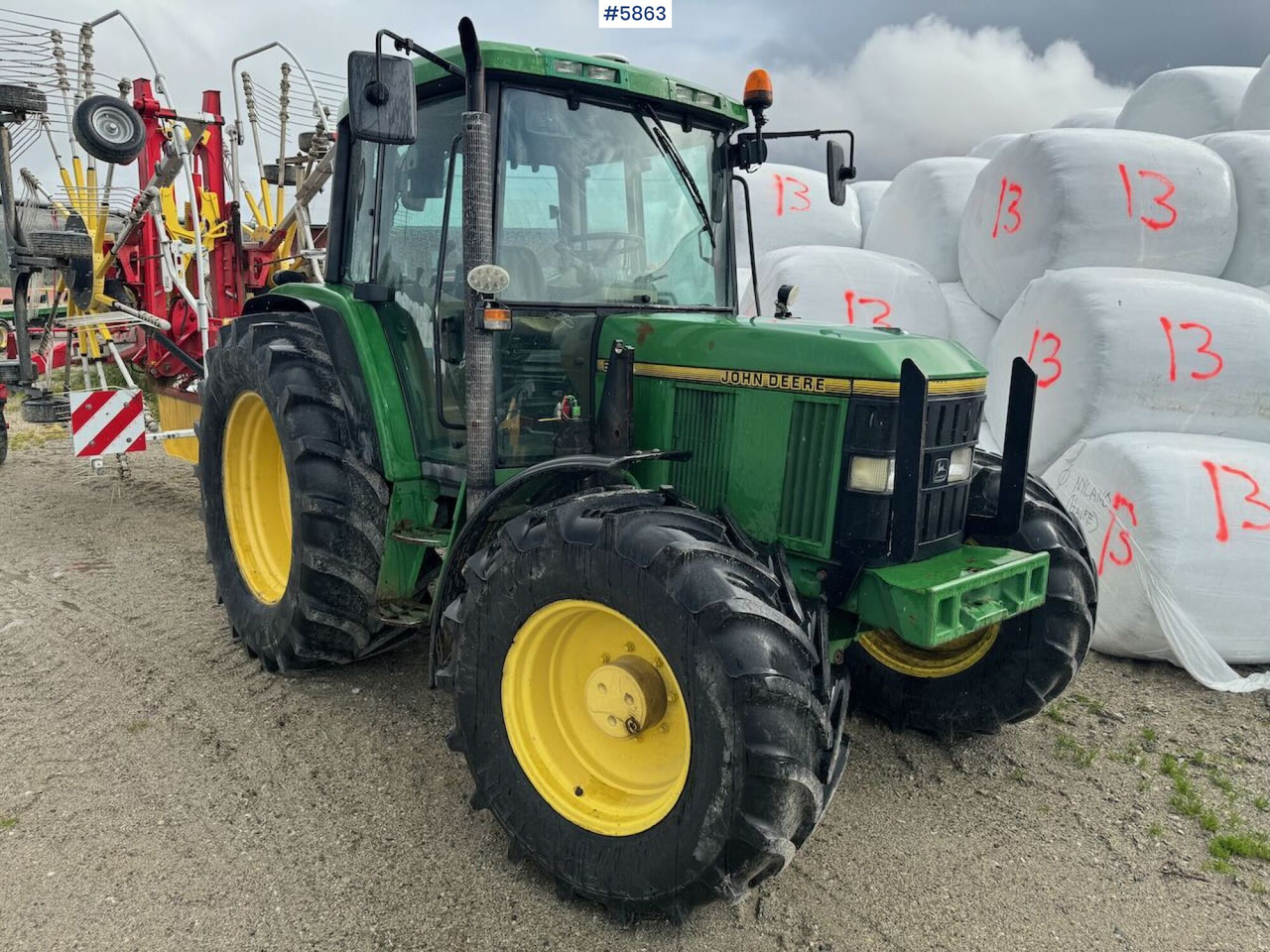 1996 John Deere 6400 4x4 w/ front loader. - Traktorius: foto 2 1996 John Deere 6400 4x4 w/ front loader. - Traktorius: foto 2