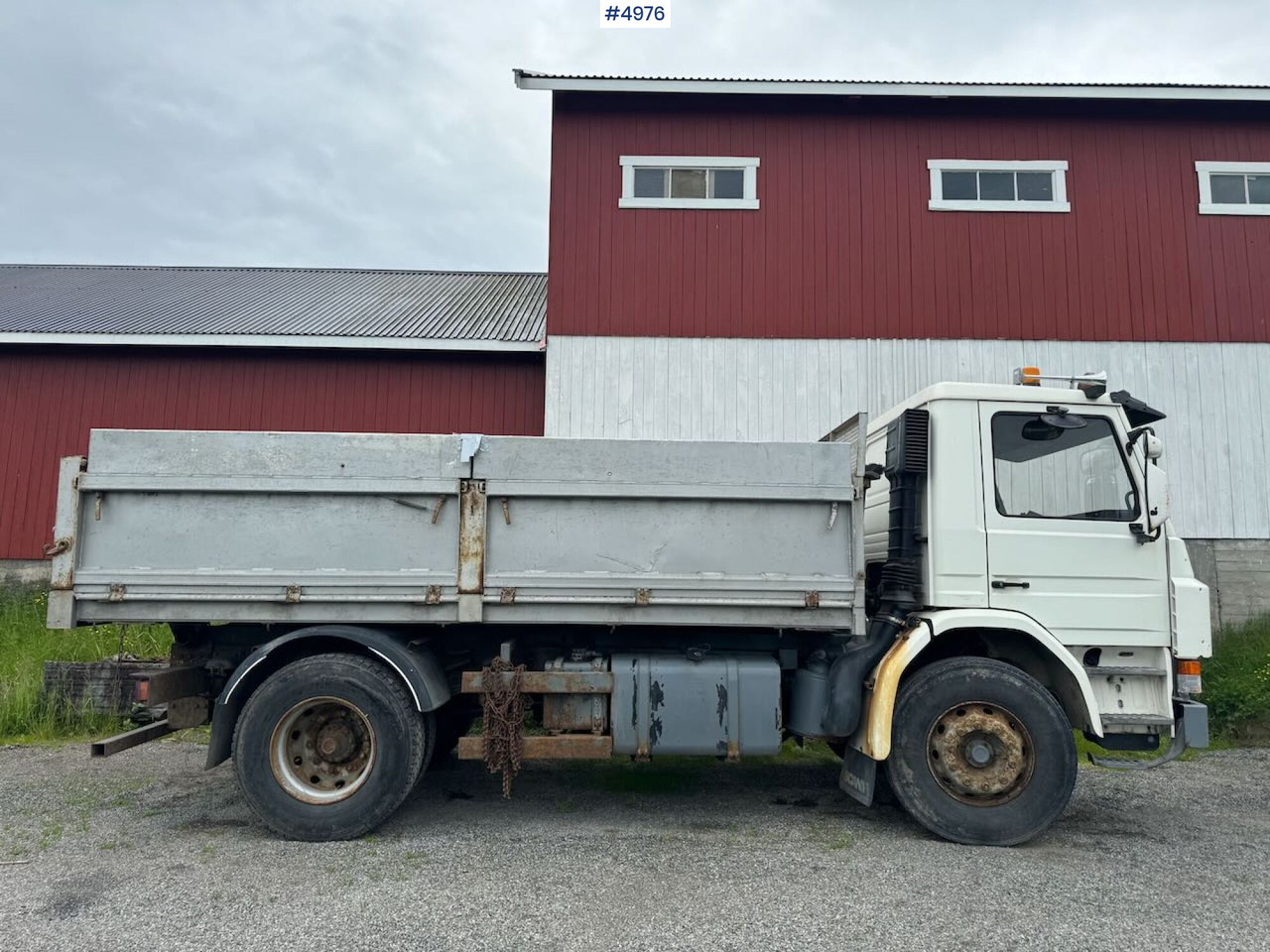 1996 Scania P93 4x2 tipper truck - Savivartis sunkvežimis: foto 1 1996 Scania P93 4x2 tipper truck - Savivartis sunkvežimis: foto 1