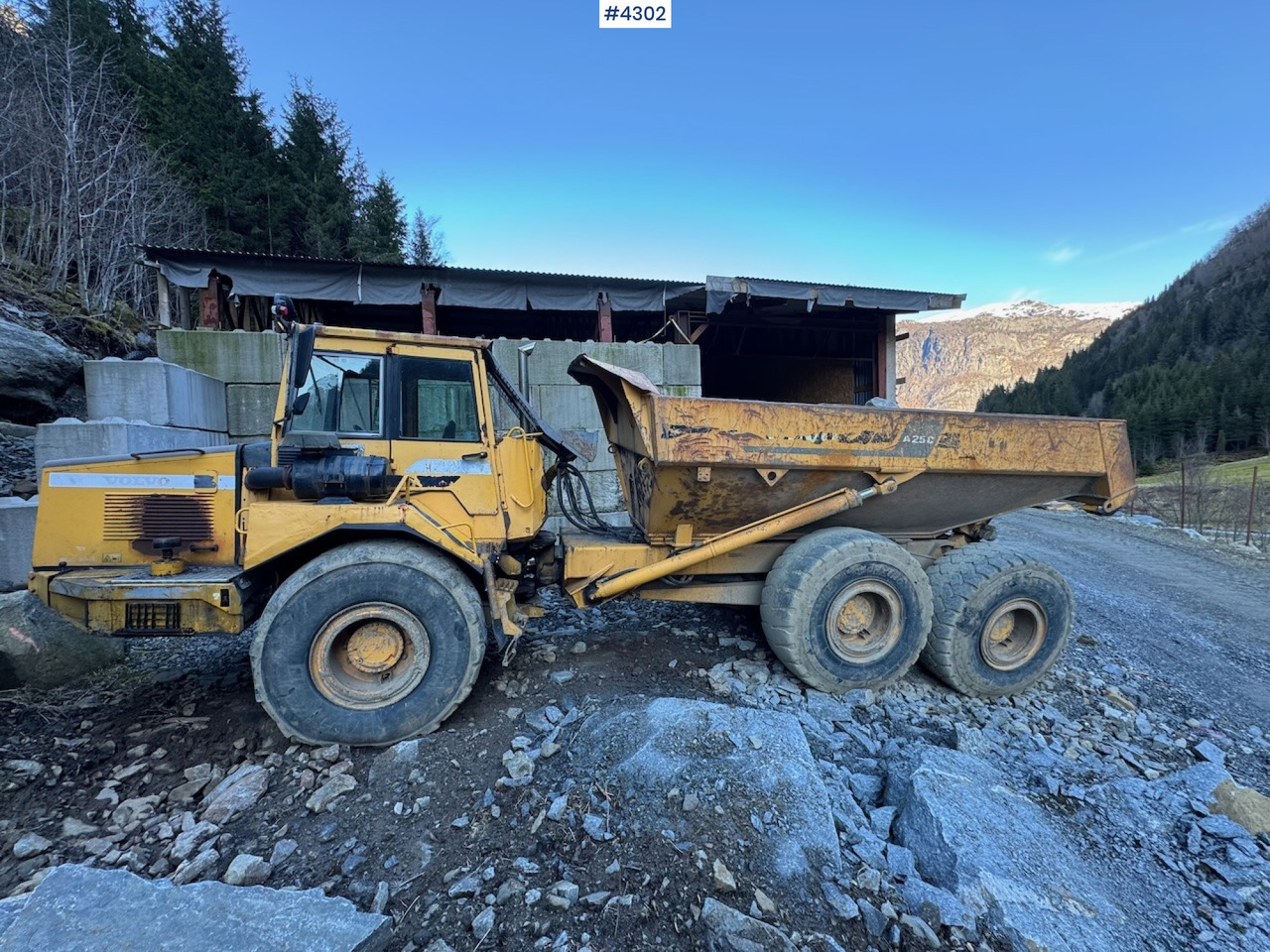 1996 Volvo A25C 6x6 - Šarnyrinis savivartis: foto 1 1996 Volvo A25C 6x6 - Šarnyrinis savivartis: foto 1