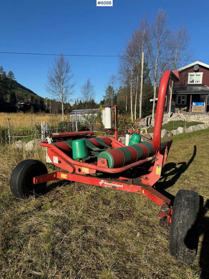 1998 Kverneland 7335 Round bale wrapper - Pašarų tvarkymo technika: foto 1 1998 Kverneland 7335 Round bale wrapper - Pašarų tvarkymo technika: foto 1