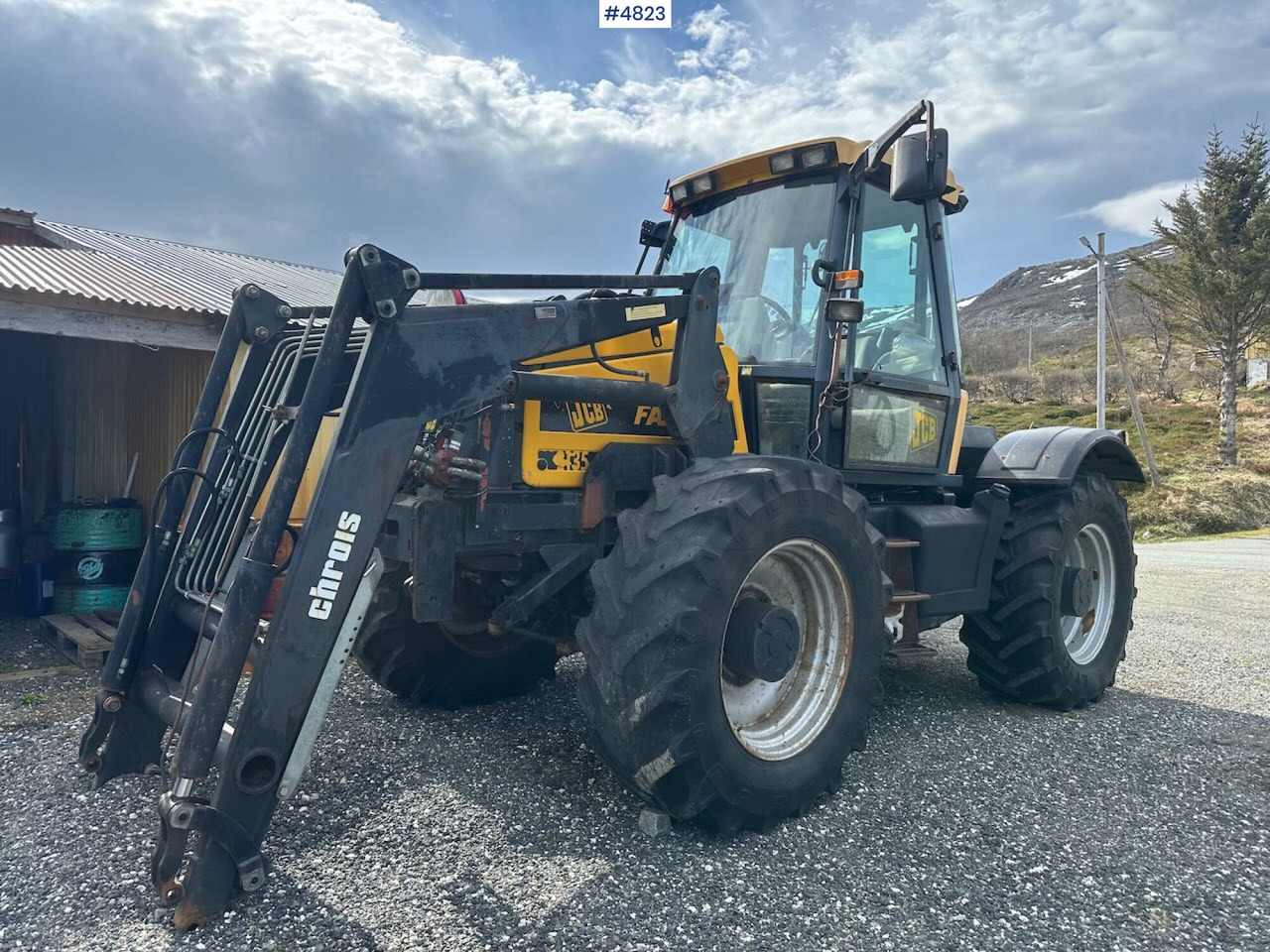 2000 JCB Fastrac 4x4 tractor w/ loader, 2 new tires, gravel bucket or snow bucket. WATCH VIDEO. - Traktorius: foto 1 2000 JCB Fastrac 4x4 tractor w/ loader, 2 new tires, gravel bucket or snow bucket. WATCH VIDEO. - Traktorius: foto 1