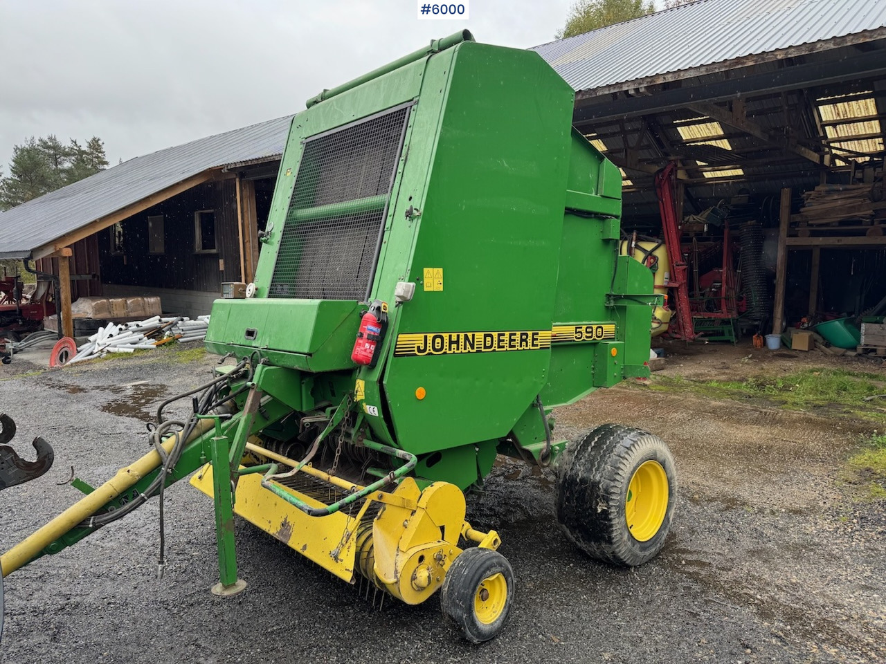 2000 John Deere 590 Round Baler. - Pašarų tvarkymo technika: foto 1 2000 John Deere 590 Round Baler. - Pašarų tvarkymo technika: foto 1