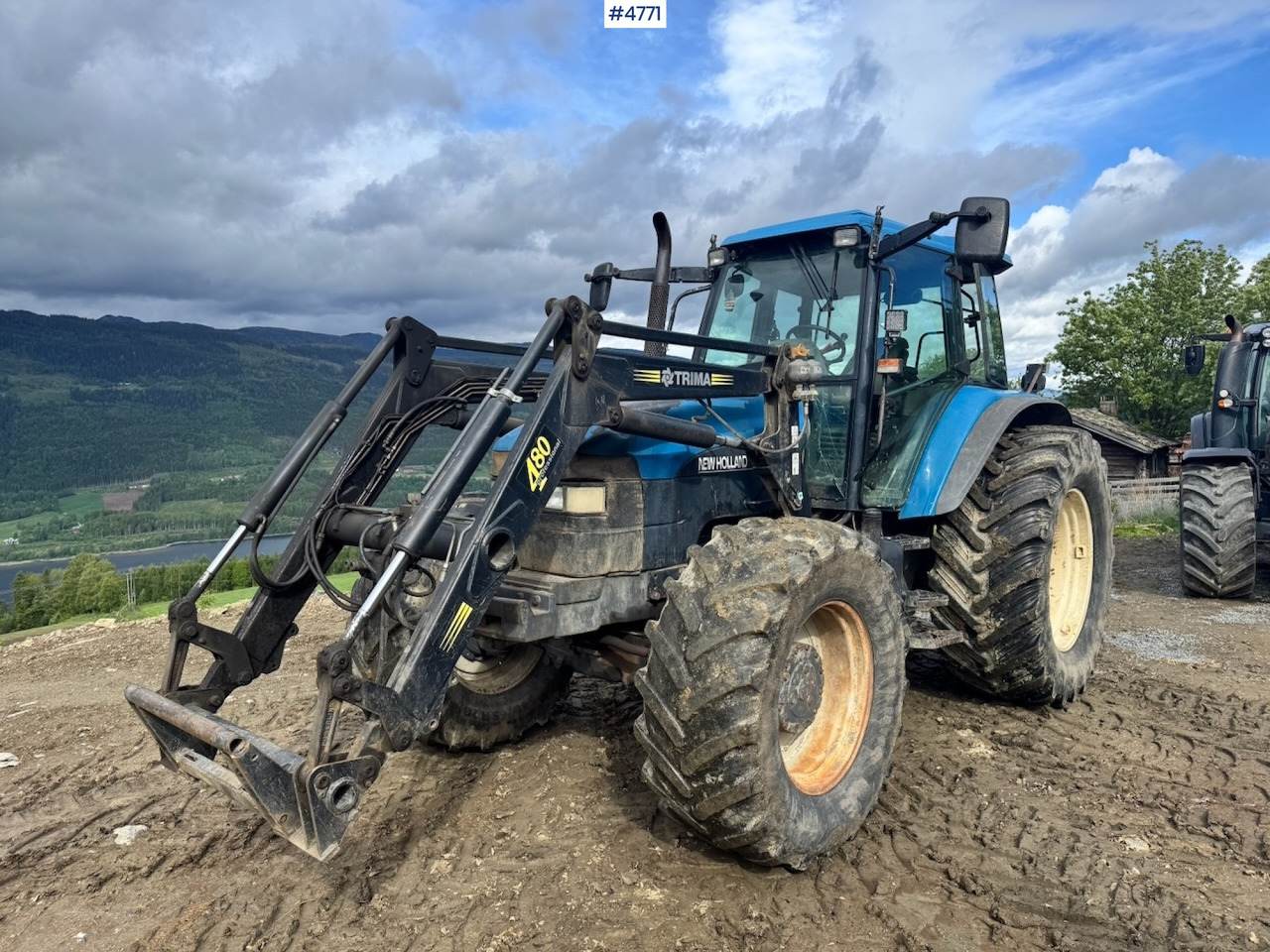 2000 New Holland TM135 4x4 w/ Front loader - Traktorius: foto 4 2000 New Holland TM135 4x4 w/ Front loader - Traktorius: foto 4