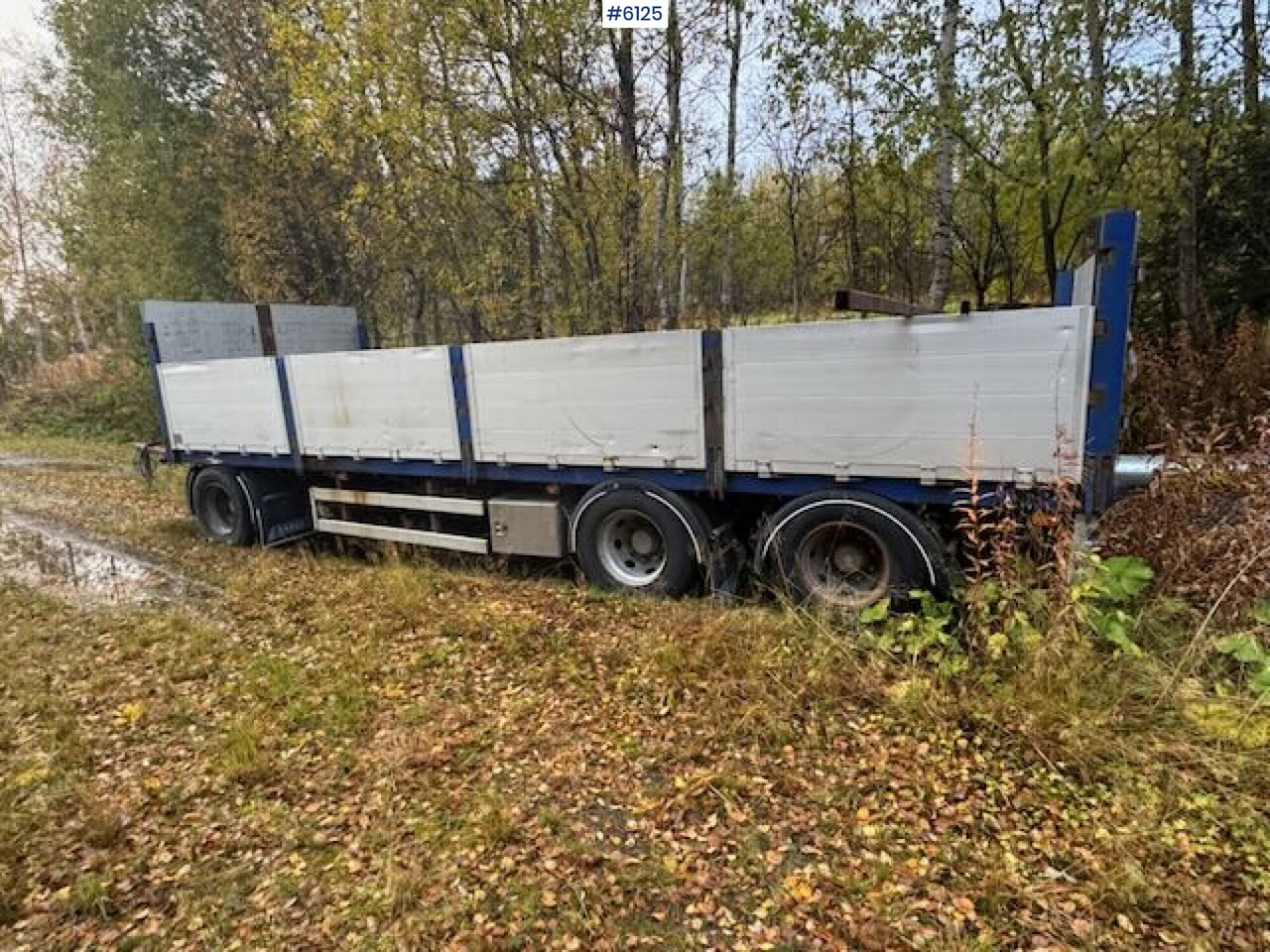 2001 Istrail 3 axle flatbed trailer - Žemo profilio platforma priekaba: foto 4 2001 Istrail 3 axle flatbed trailer - Žemo profilio platforma priekaba: foto 4