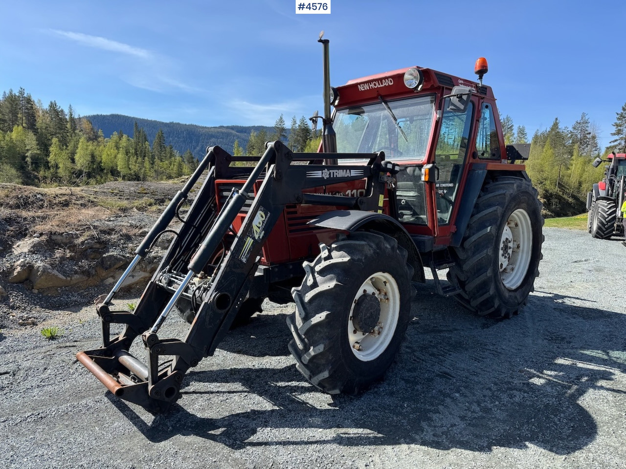 2002 Fiat 110-90 DT w/front loader. 1590 hours! - Traktorius: foto 3 2002 Fiat 110-90 DT w/front loader. 1590 hours! - Traktorius: foto 3