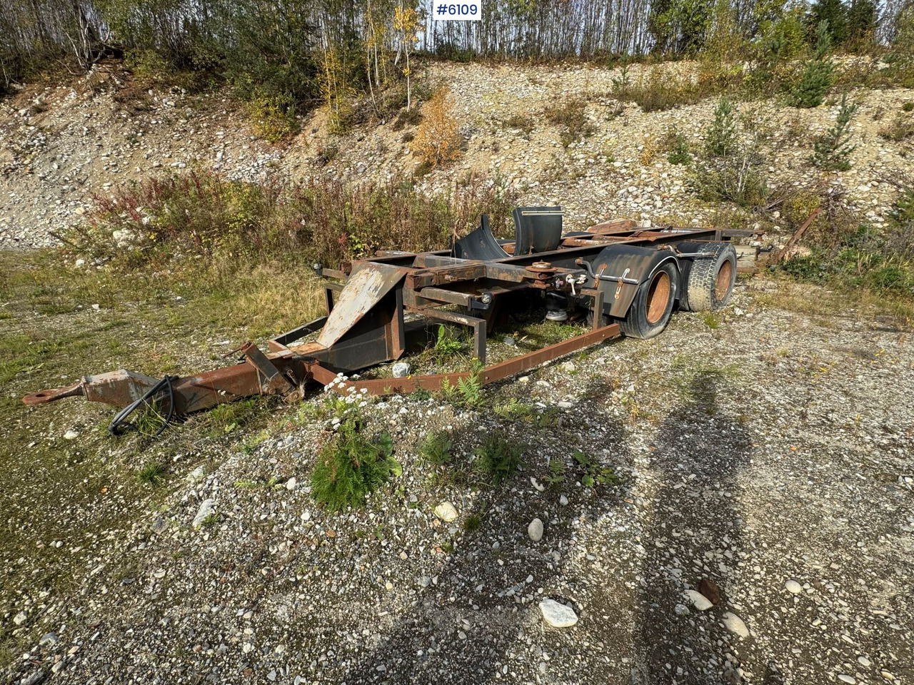 2002 Istrail container trailer. Repair object. - Žemo profilio platforma priekaba: foto 2 2002 Istrail container trailer. Repair object. - Žemo profilio platforma priekaba: foto 2