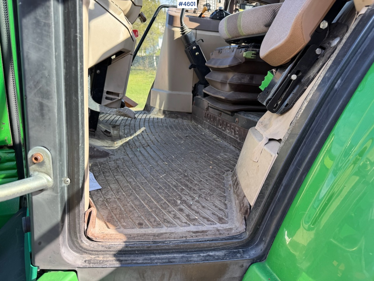 2003 John Deere 6620 w/front loader - Traktorius: foto 4 2003 John Deere 6620 w/front loader - Traktorius: foto 4
