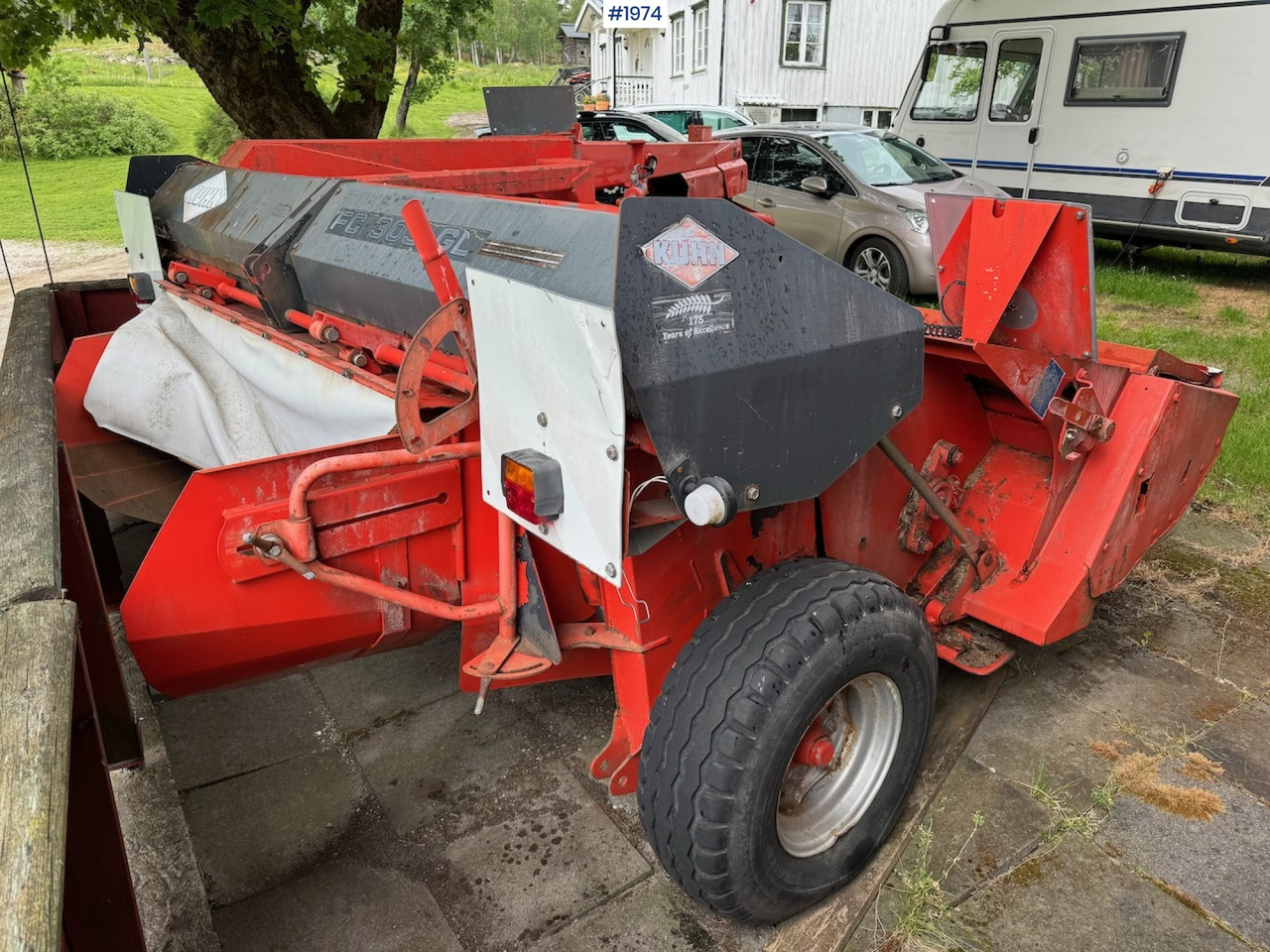 2004 Kuhn FC 303 GL Trailed Mower - Pašarų tvarkymo technika: foto 4 2004 Kuhn FC 303 GL Trailed Mower - Pašarų tvarkymo technika: foto 4