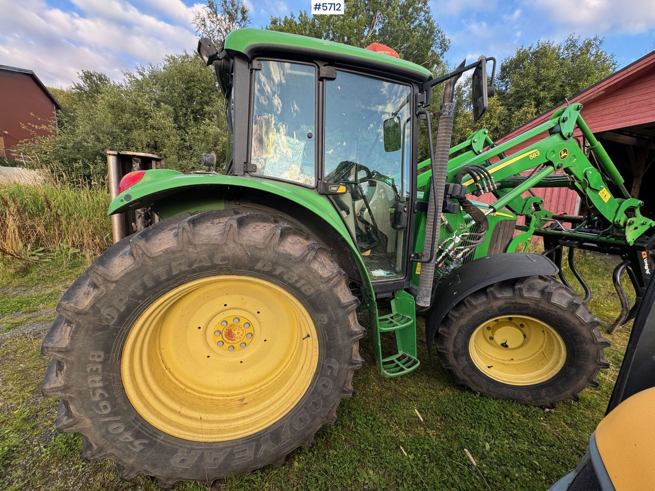 2008 John Deere 6320 SE with front loader and 2 buckets! - Traktorius: foto 3 2008 John Deere 6320 SE with front loader and 2 buckets! - Traktorius: foto 3