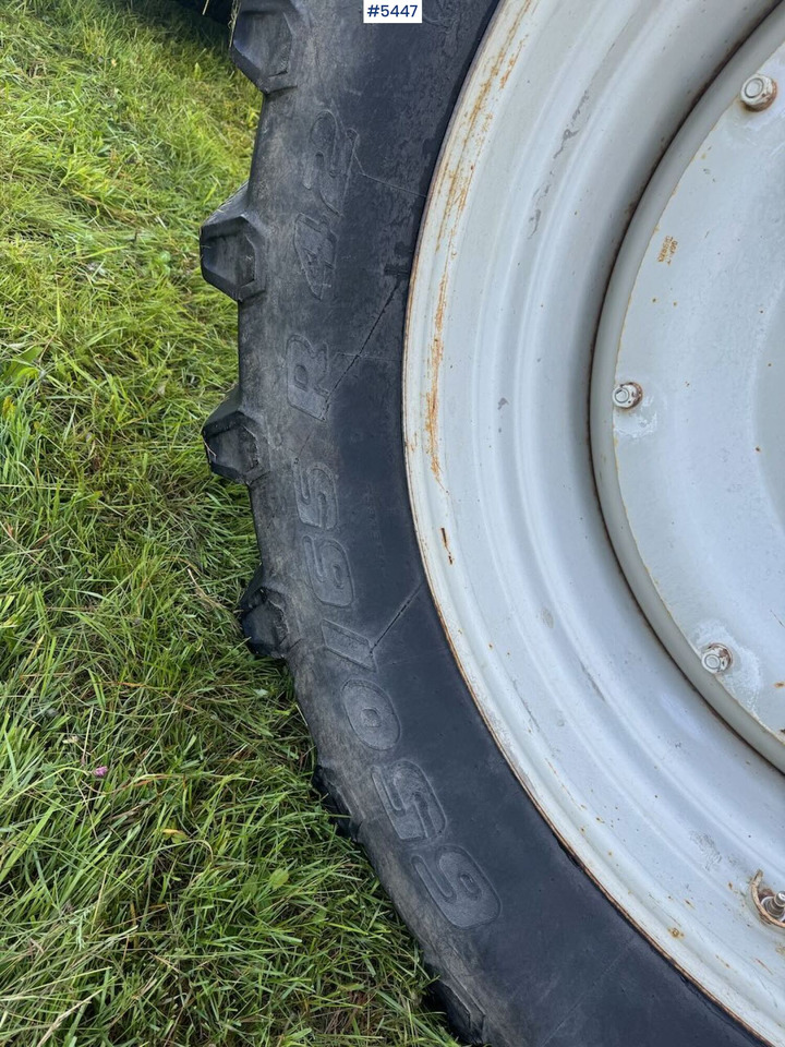 Traktorius 2009 Valtra T202 w/ loader: foto 13