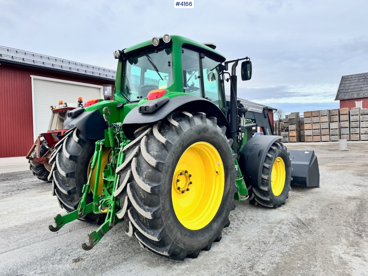 2010 John Deere 7430 w/ Front loader and GPS. 3760 hours! - Traktorius: foto 5 2010 John Deere 7430 w/ Front loader and GPS. 3760 hours! - Traktorius: foto 5
