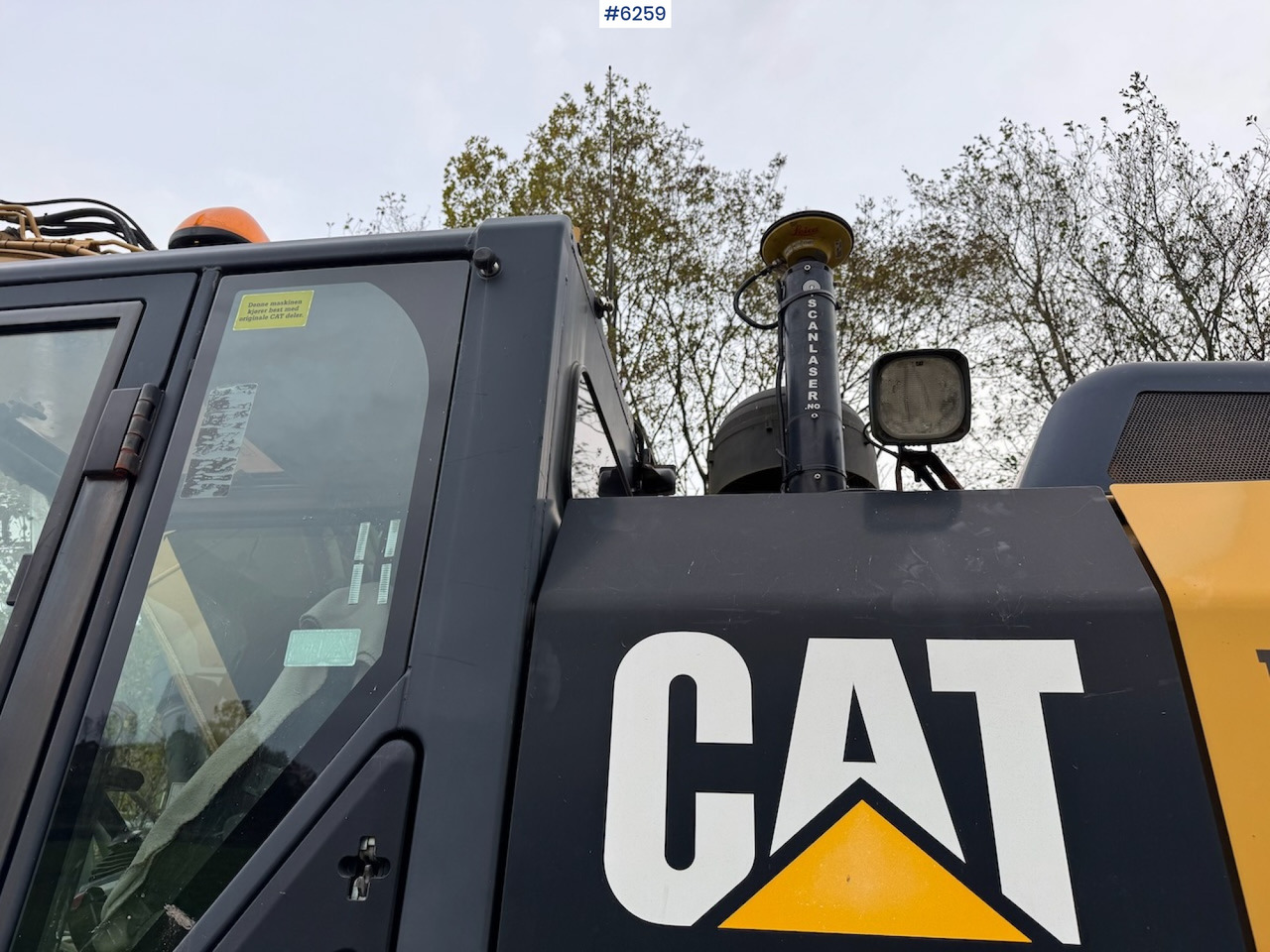 2012 Cat 324 E w/ rotor tilt, sanding bucket and digging bucket. - Ekskavatorius: foto 4 2012 Cat 324 E w/ rotor tilt, sanding bucket and digging bucket. - Ekskavatorius: foto 4