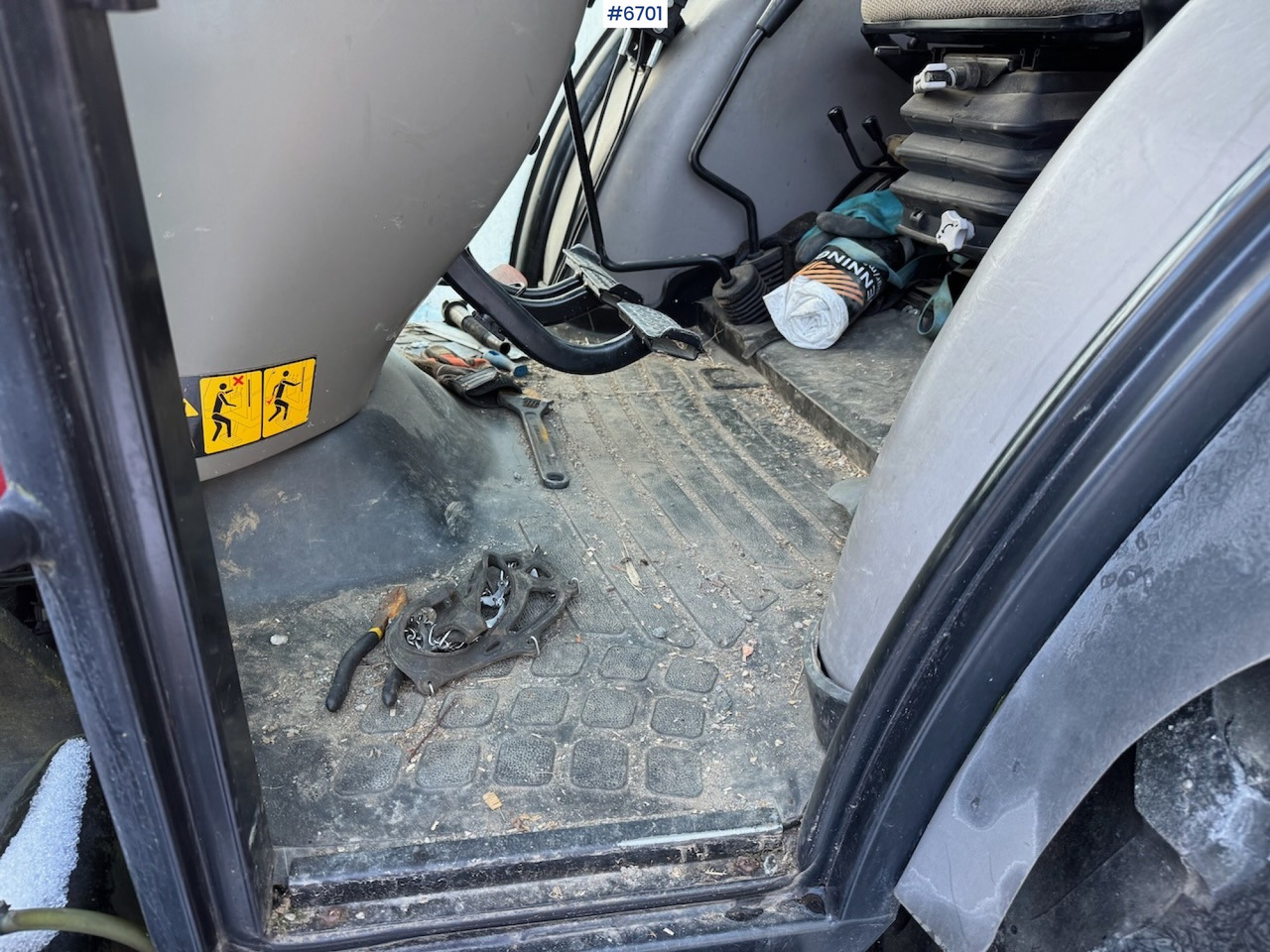 2013 Case IH JX 80 w/ front loader and some equipment. Low hours! lizingą 2013 Case IH JX 80 w/ front loader and some equipment. Low hours!: foto 16