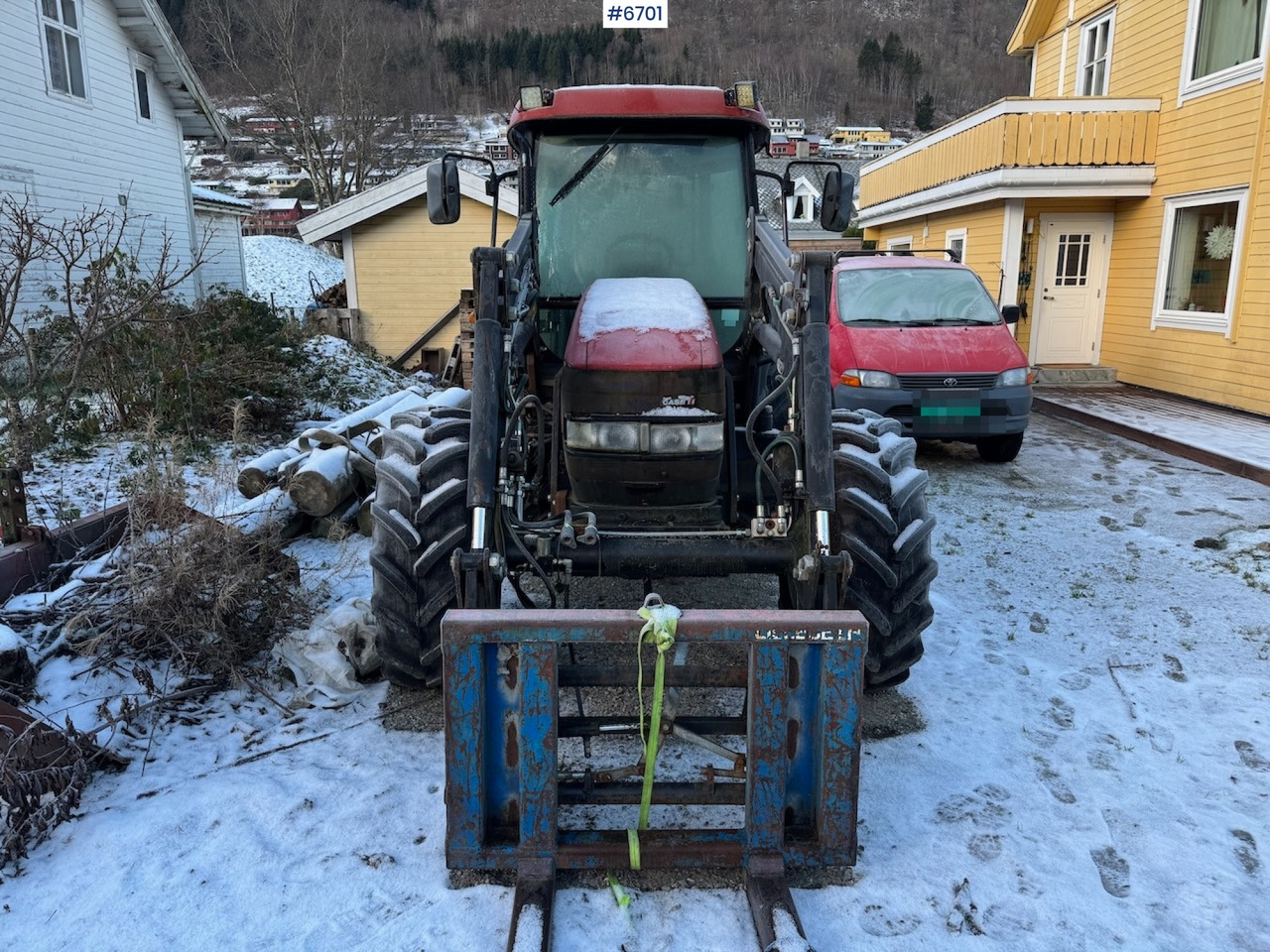 2013 Case IH JX 80 w/ front loader and some equipment. Low hours! - Traktorius: foto 5 2013 Case IH JX 80 w/ front loader and some equipment. Low hours! - Traktorius: foto 5