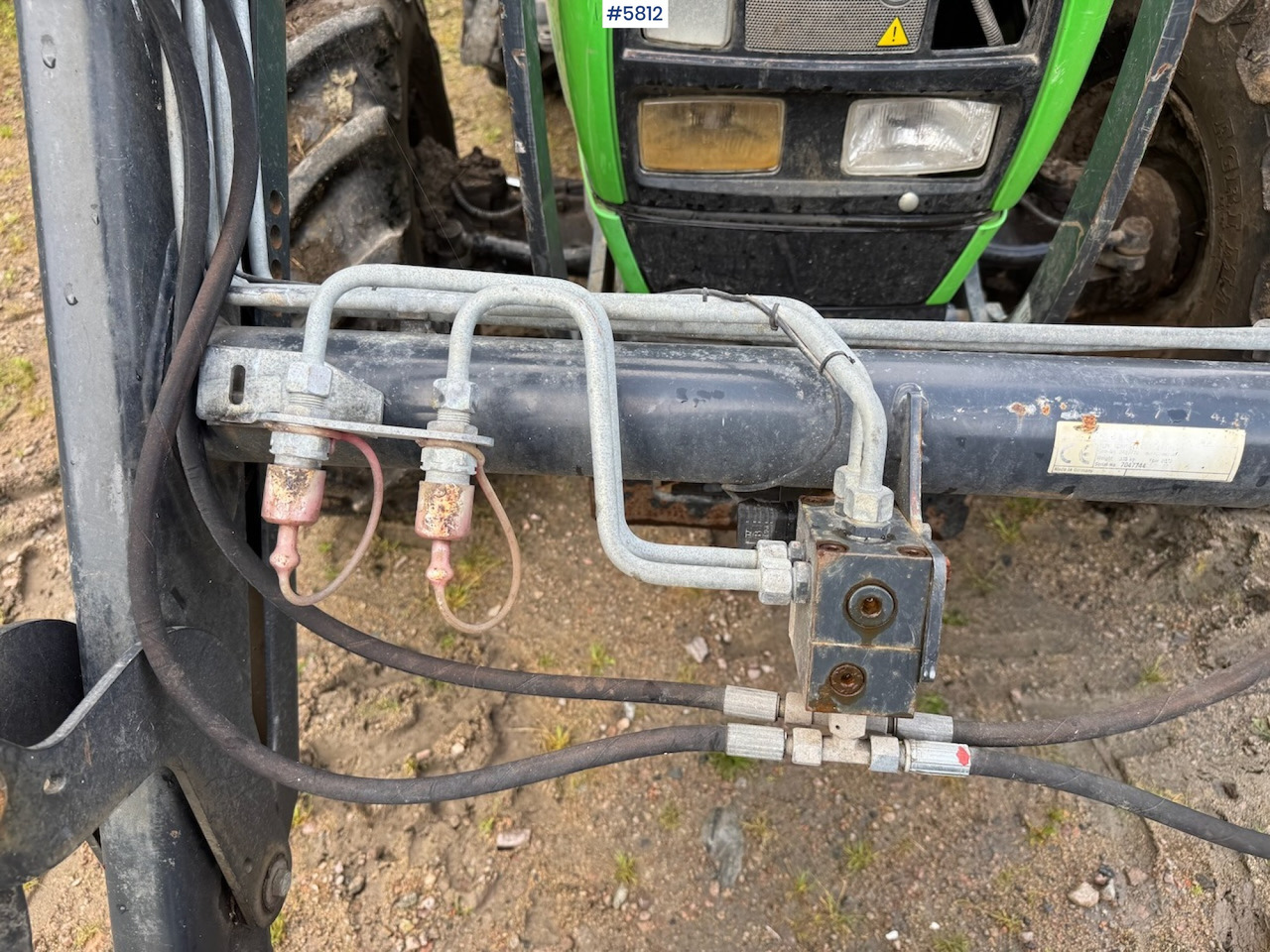 2013 Deutz Fahr Agroplus 410 DT w/ front loader. - Traktorius: foto 5 2013 Deutz Fahr Agroplus 410 DT w/ front loader. - Traktorius: foto 5