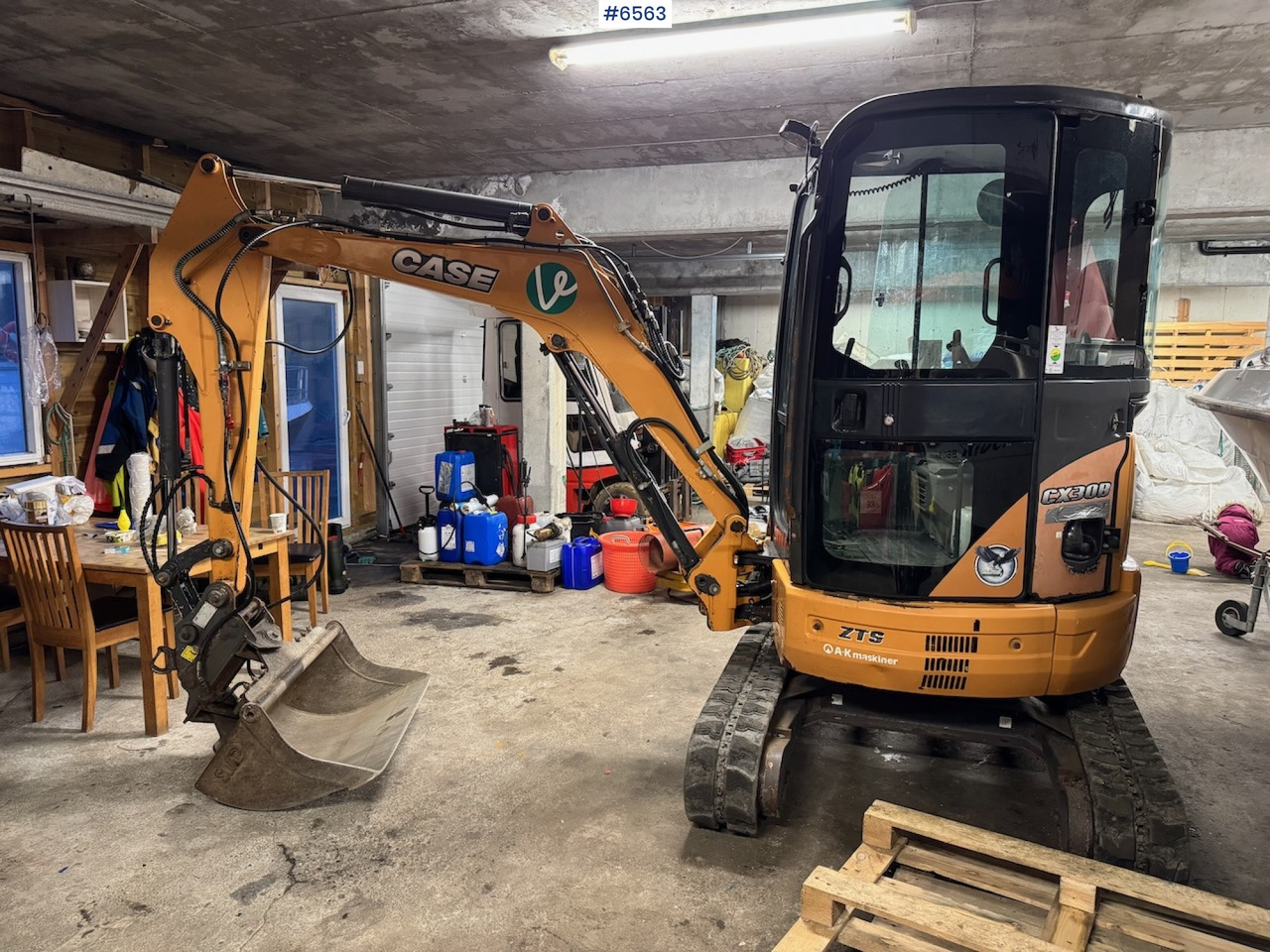 2014 Case CX 30B S2 ZTS w/ 3 buckets, grapple and trailer. - Ekskavatorius: foto 3 2014 Case CX 30B S2 ZTS w/ 3 buckets, grapple and trailer. - Ekskavatorius: foto 3