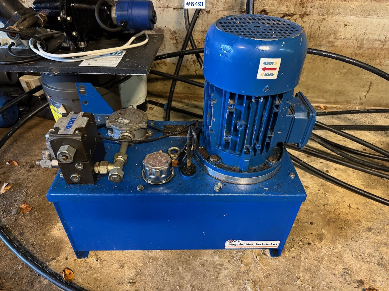 2015 Hydraulic shovel system w/ motor - Gyvulininkystės įranga: foto 4 2015 Hydraulic shovel system w/ motor - Gyvulininkystės įranga: foto 4