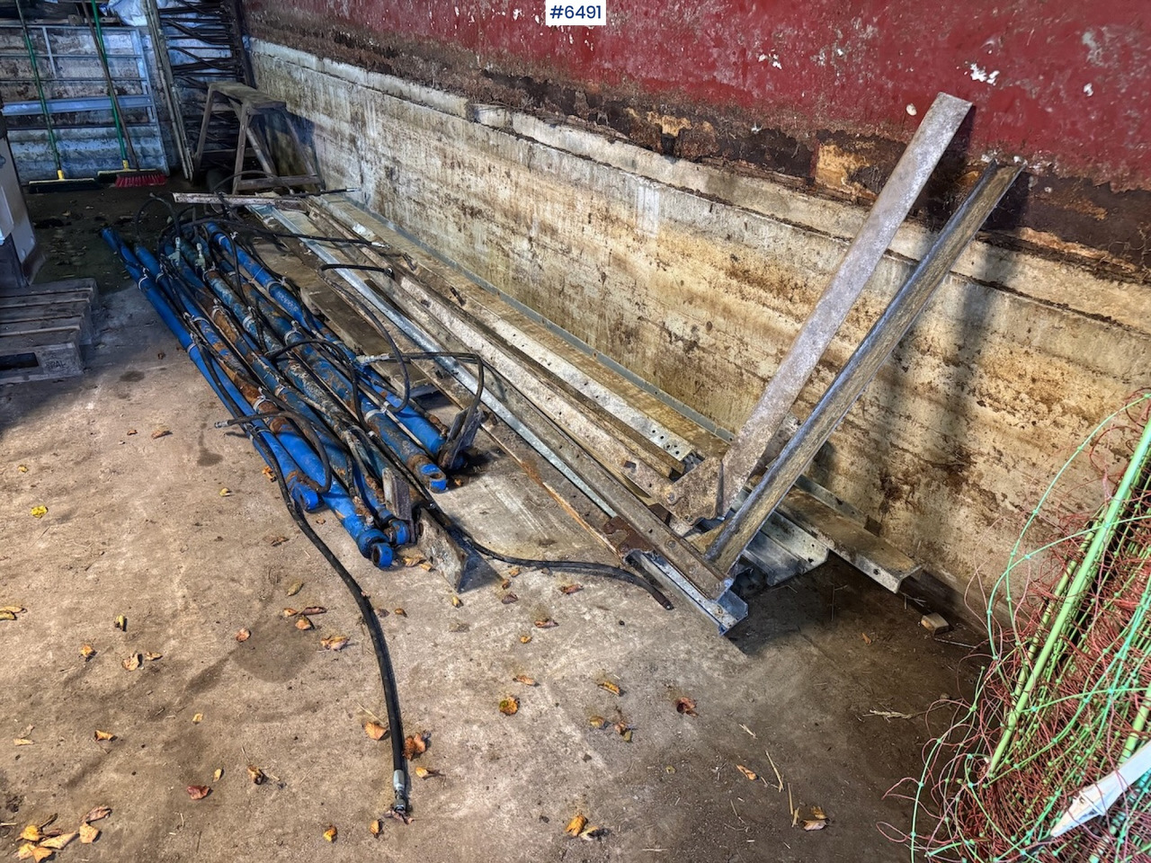 2015 Hydraulic shovel system w/ motor - Gyvulininkystės įranga: foto 2 2015 Hydraulic shovel system w/ motor - Gyvulininkystės įranga: foto 2