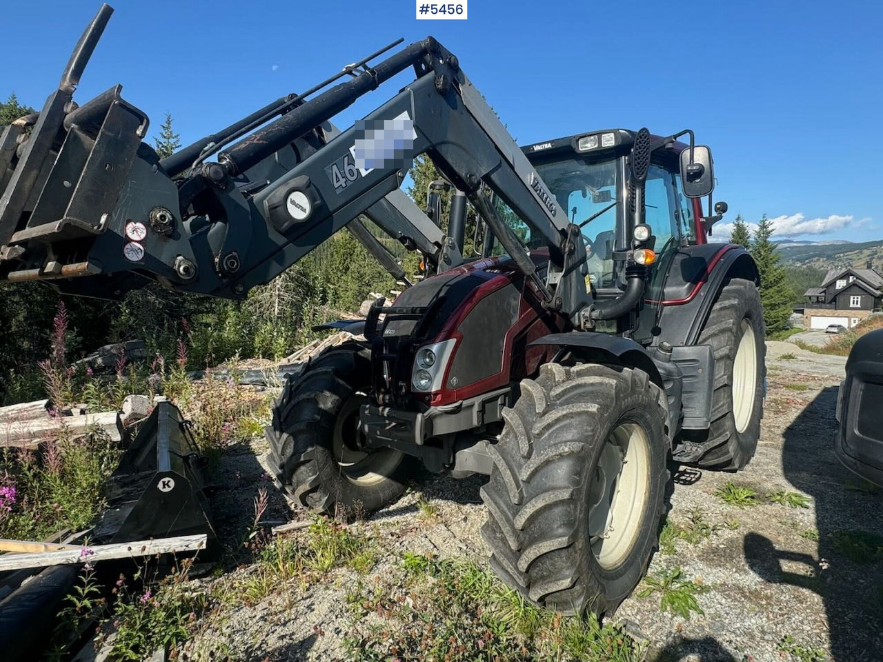 Traktorius 2015 Valtra N123 w/ front loader: foto 9