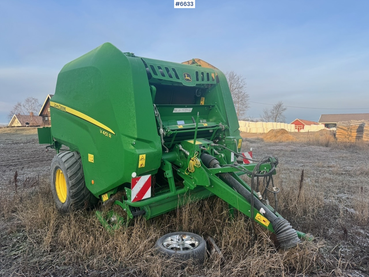 2018 John Deere V451R Round baler - Pašarų tvarkymo technika: foto 1 2018 John Deere V451R Round baler - Pašarų tvarkymo technika: foto 1