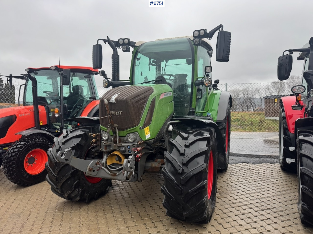 2019 Fendt 313 Vario w/ Front hydraulics and 2 sets of tires. - Traktorius: foto 4 2019 Fendt 313 Vario w/ Front hydraulics and 2 sets of tires. - Traktorius: foto 4